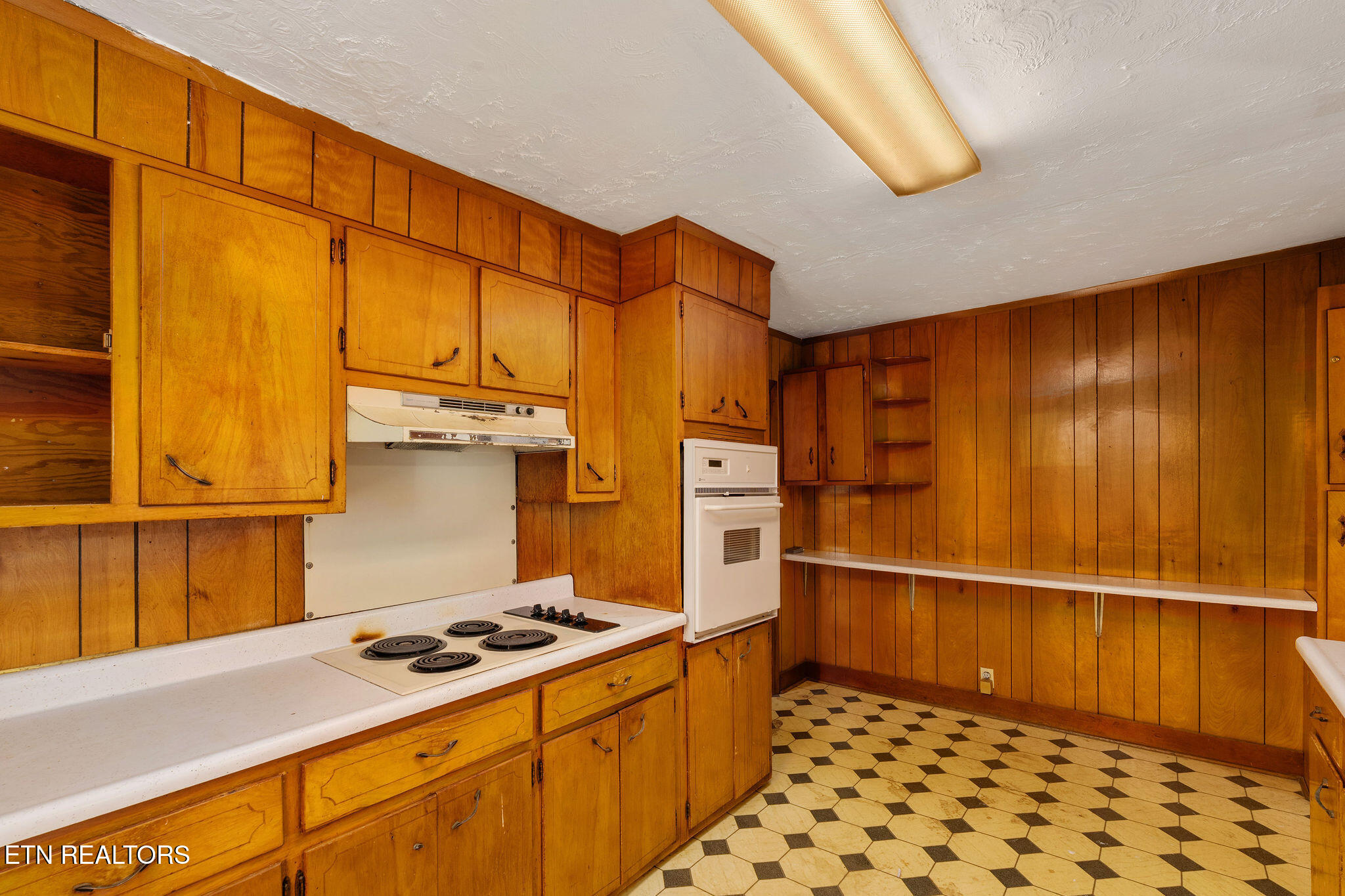 303 E Louise Avenue Morristown TN 37813