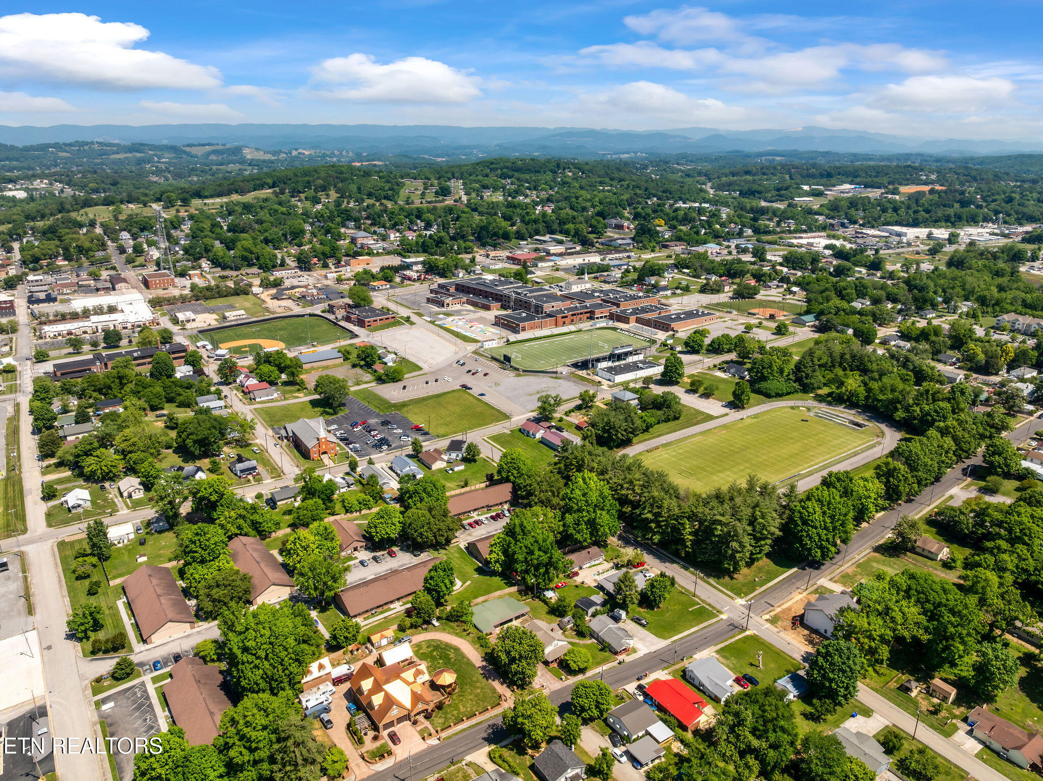 303 E Louise Avenue Morristown TN 37813
