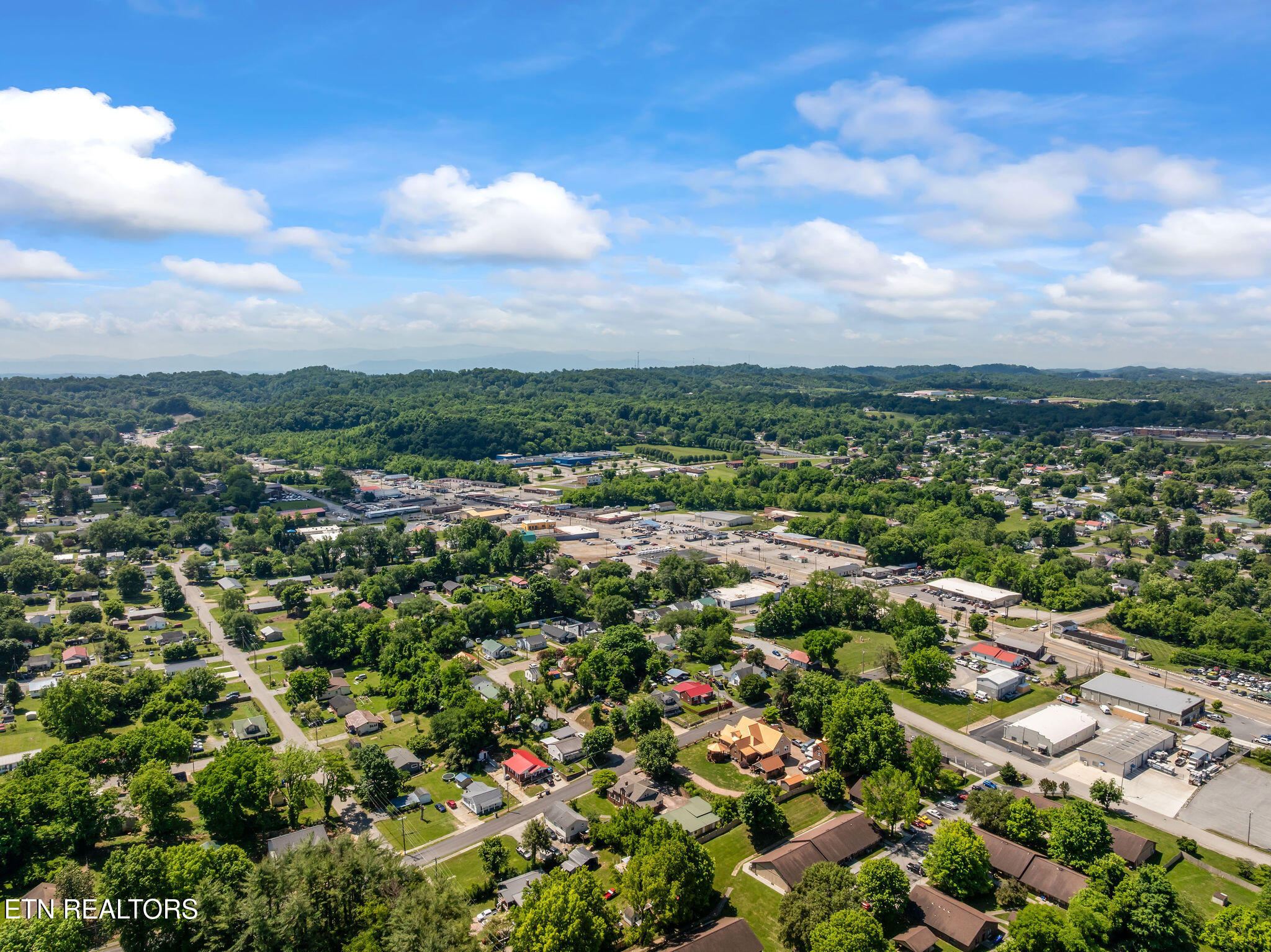 303 E Louise Avenue Morristown TN 37813