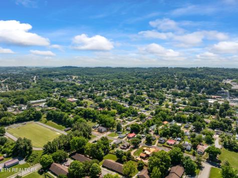 303 E Louise Avenue Morristown TN 37813