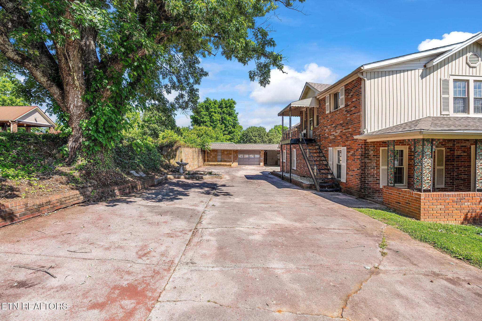 303 E Louise Avenue Morristown TN 37813