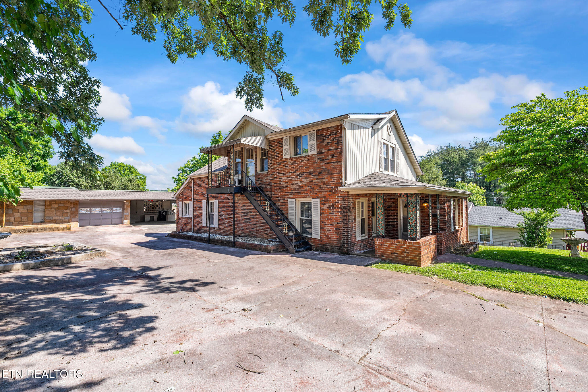 303 E Louise Avenue Morristown TN 37813