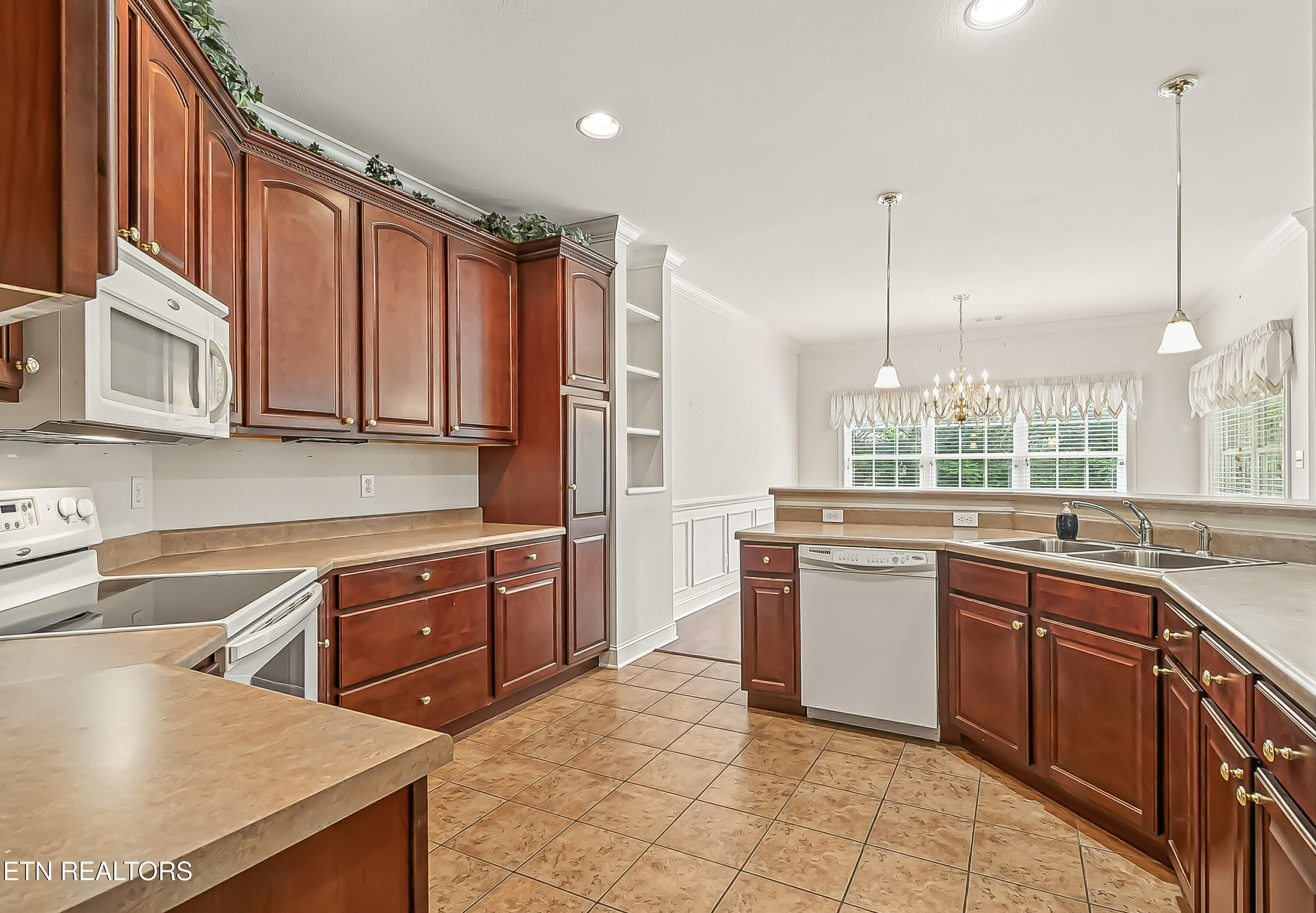 126 Waterston Way Clinton TN 37716