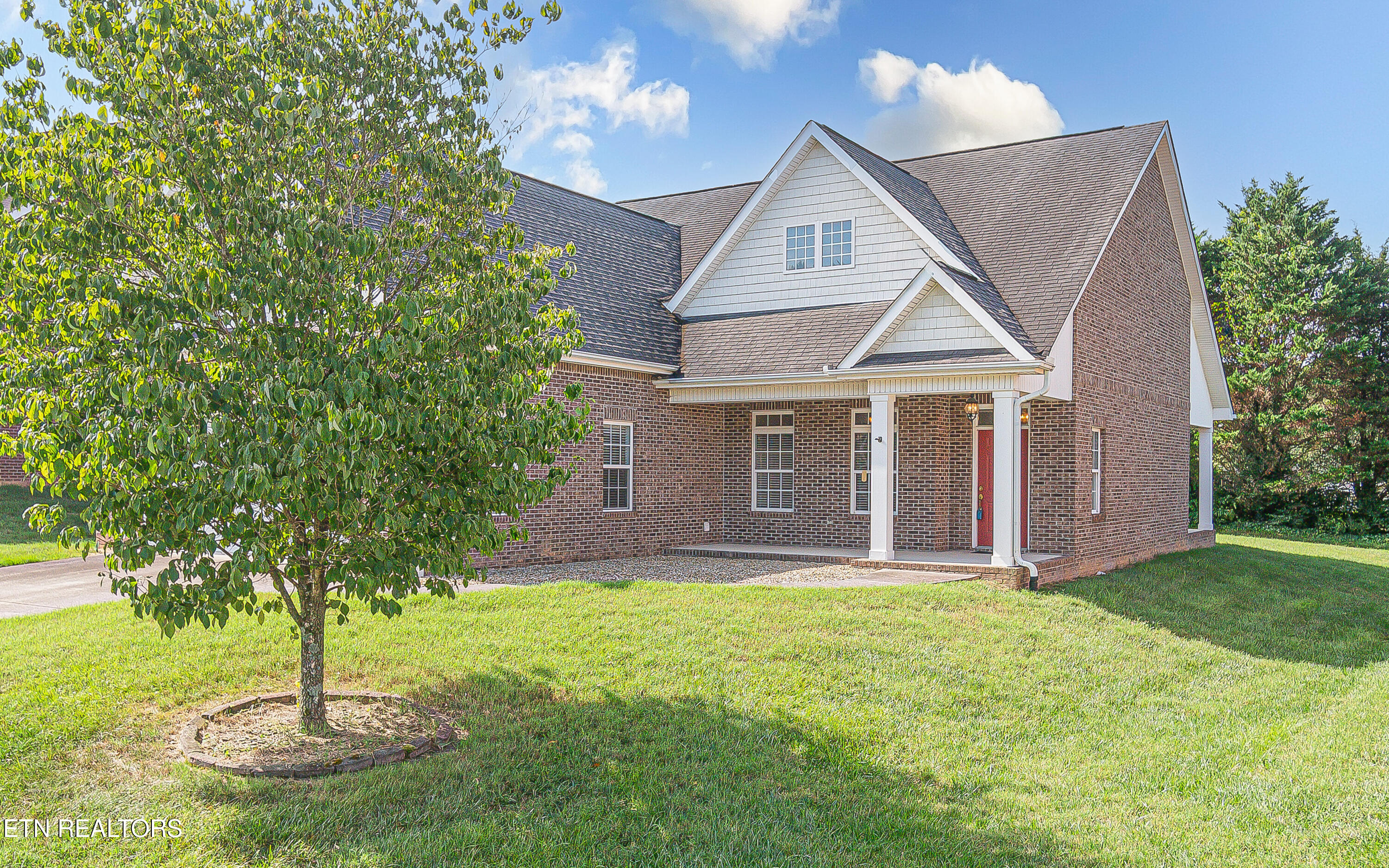 126 Waterston Way Clinton TN 37716