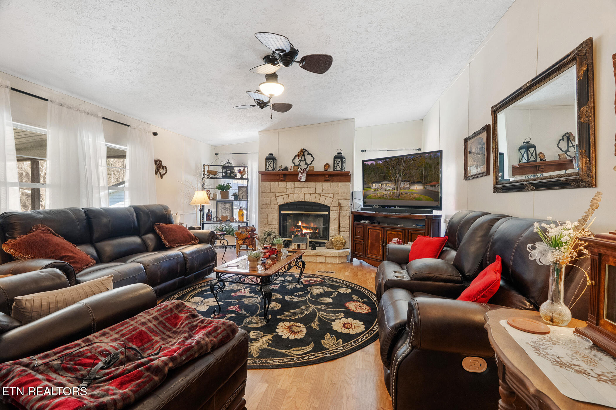 1020 Cox Circle Oliver Springs TN 37840