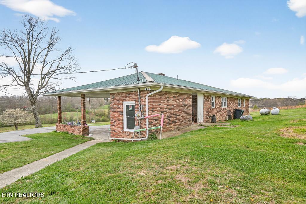 28599 Tennessee 30 Pikeville TN 37367