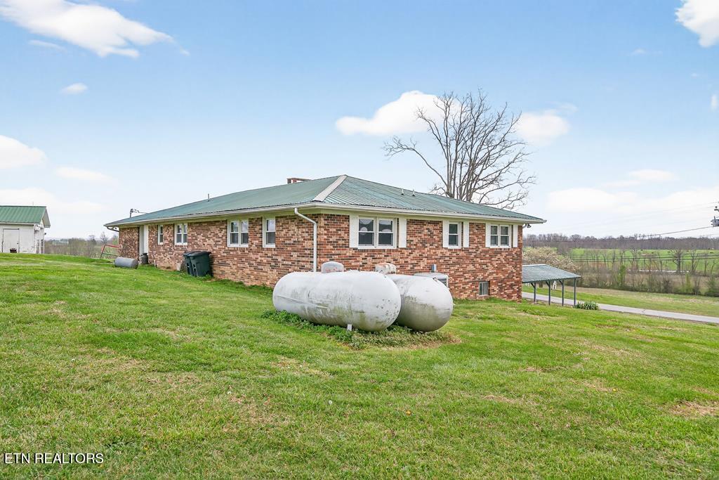 28599 Tennessee 30 Pikeville TN 37367