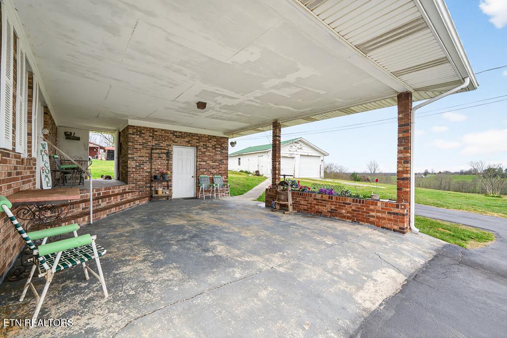28599 Tennessee 30 Pikeville TN 37367
