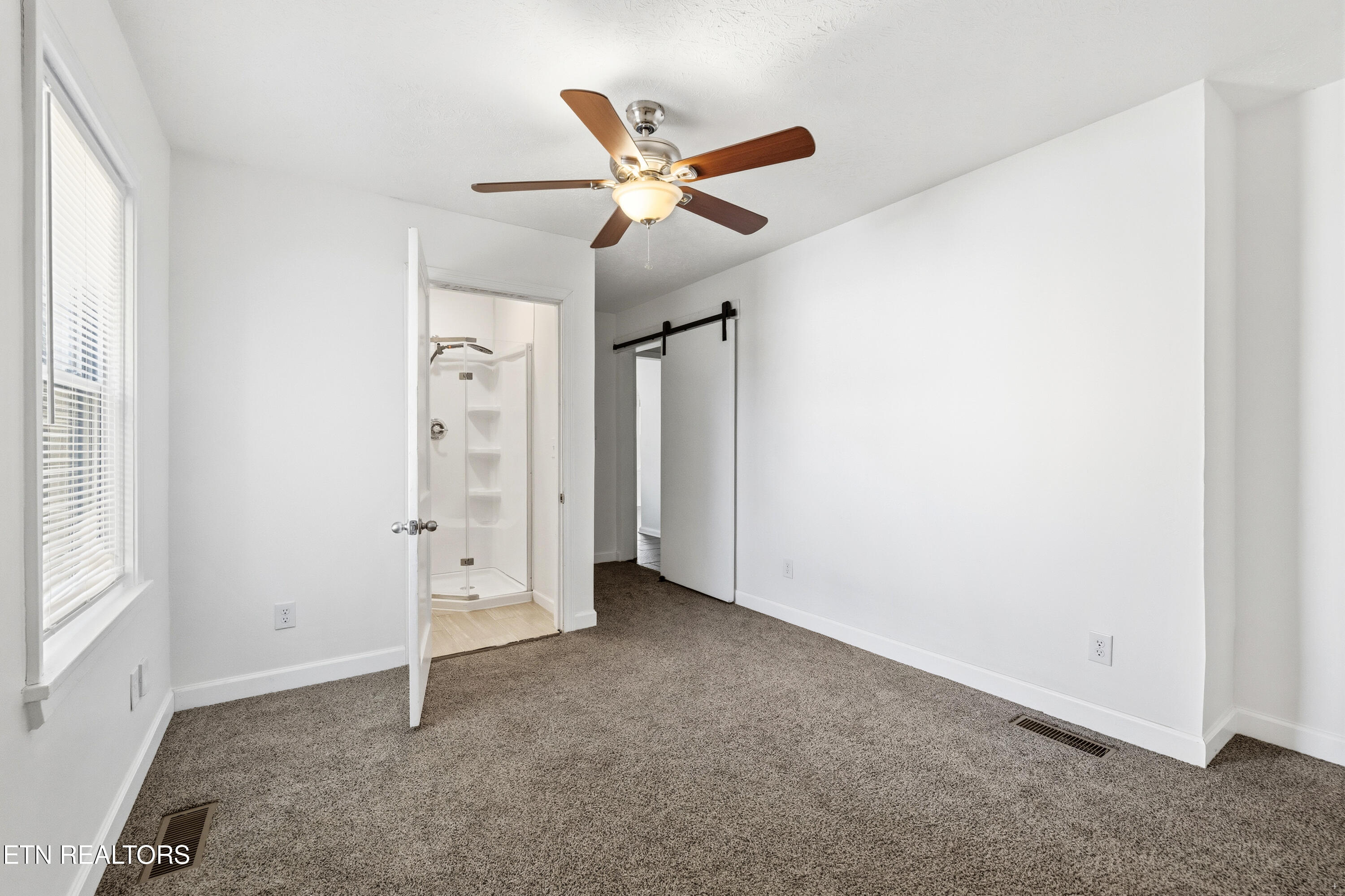 1146 E Lincoln Road Maryville TN 37804