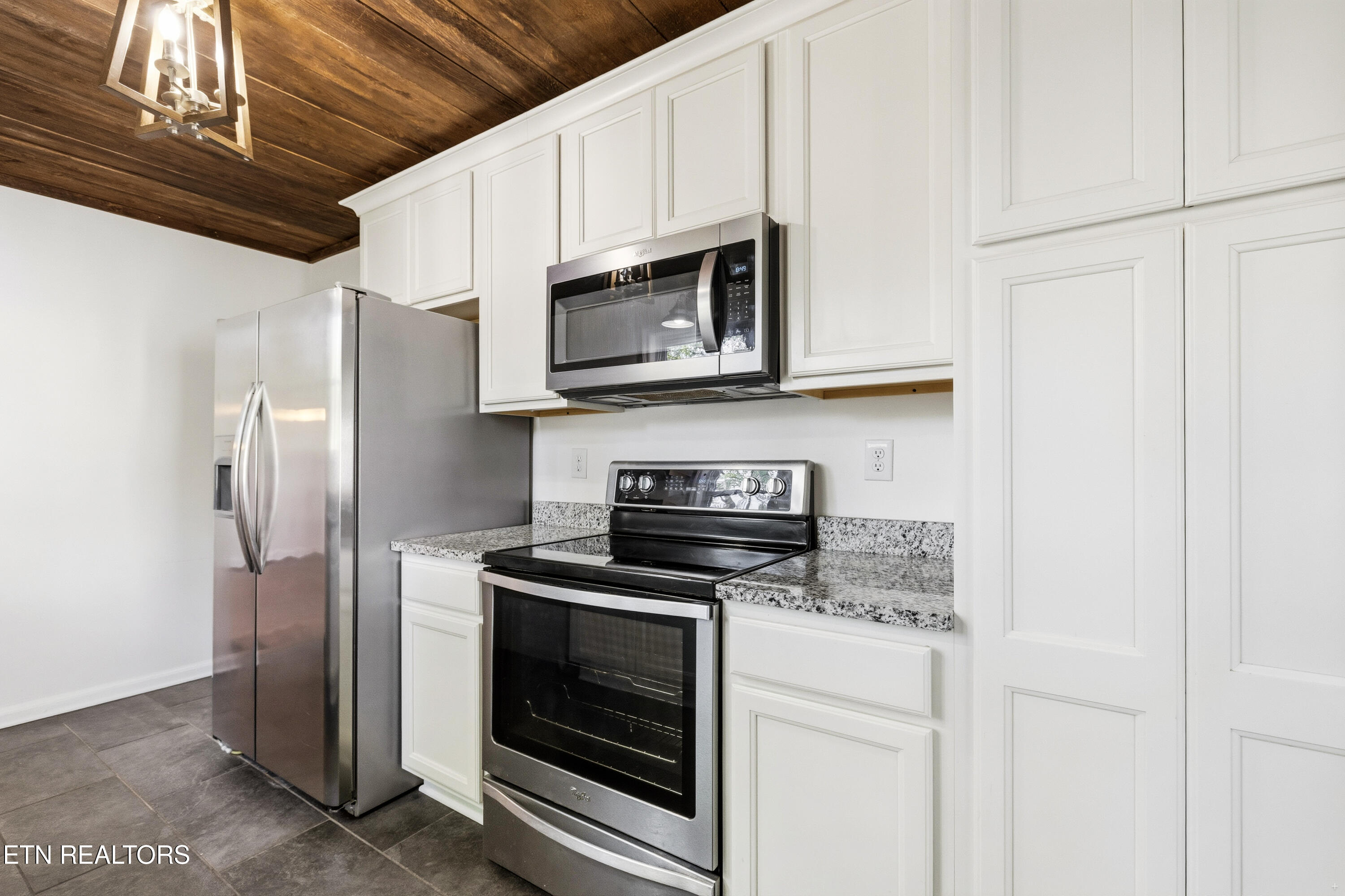 1146 E Lincoln Road Maryville TN 37804