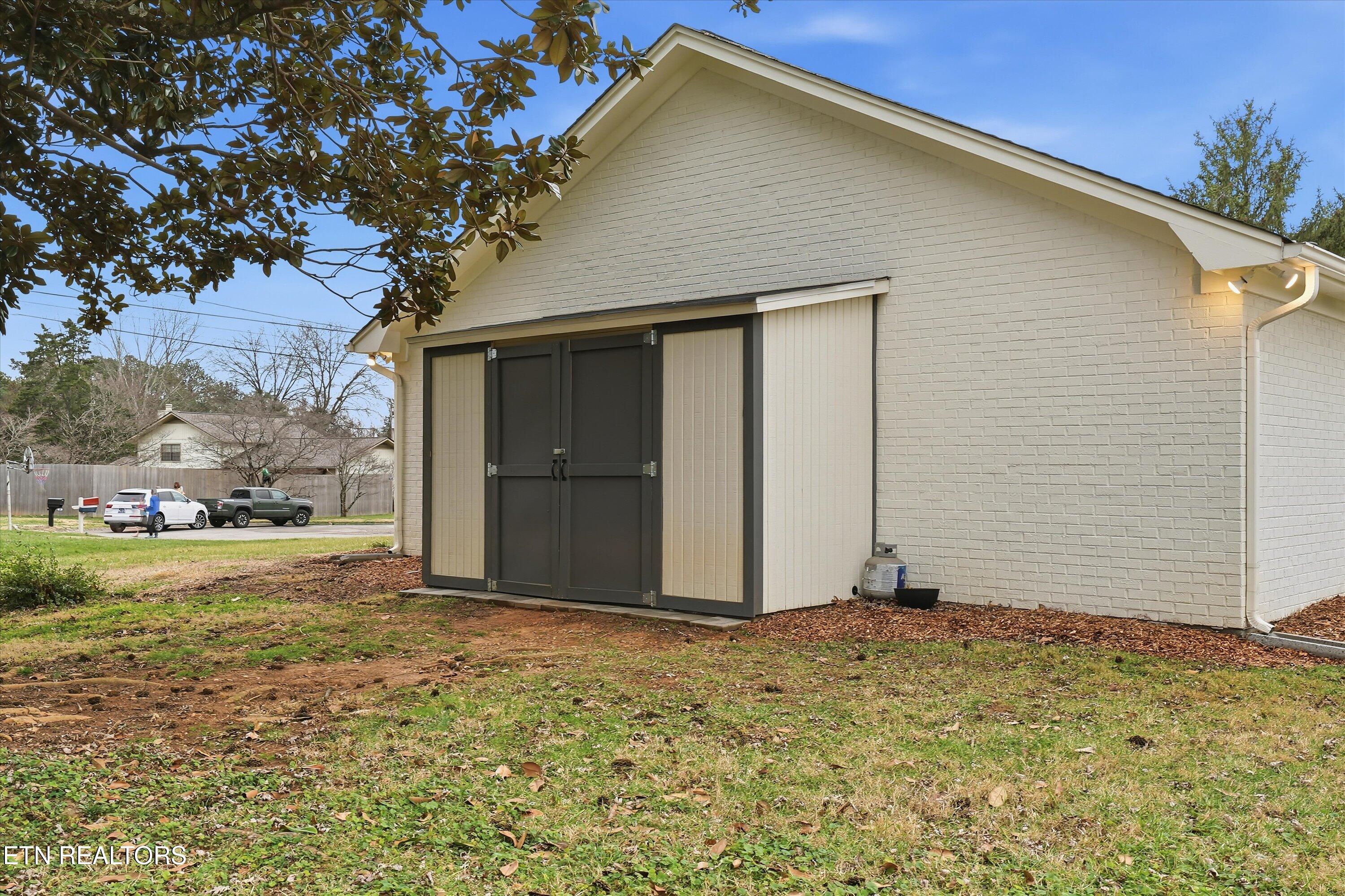 827 Plainfield Road Knoxville TN 37923