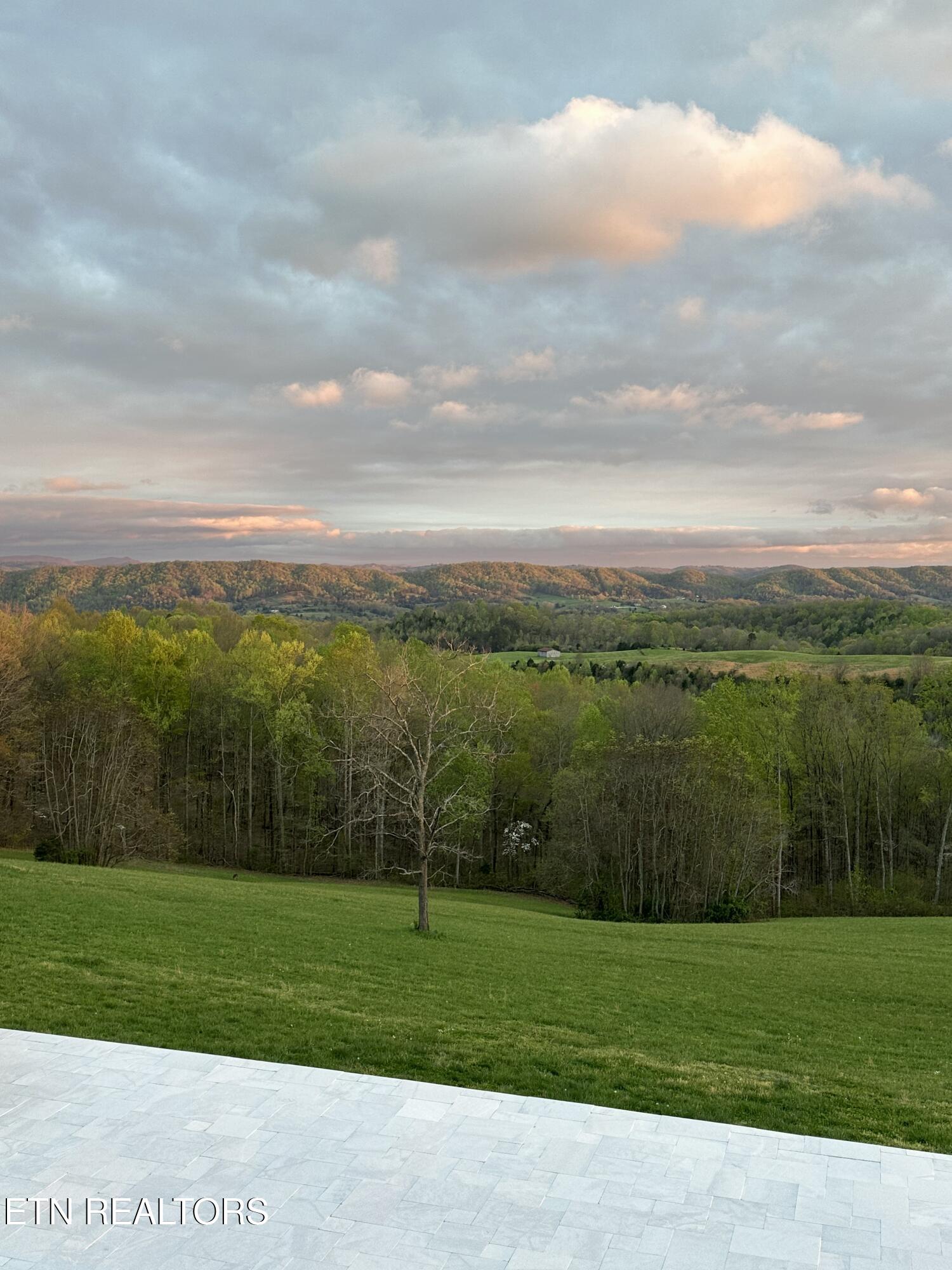 447 Walker Road Sharps Chapel TN 37866