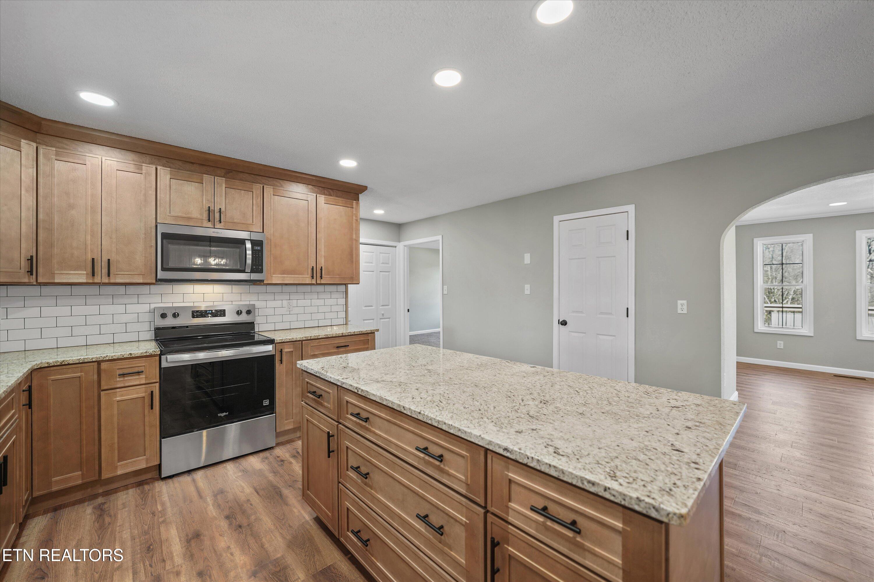 252 Perkins Lane Jacksboro TN 37757