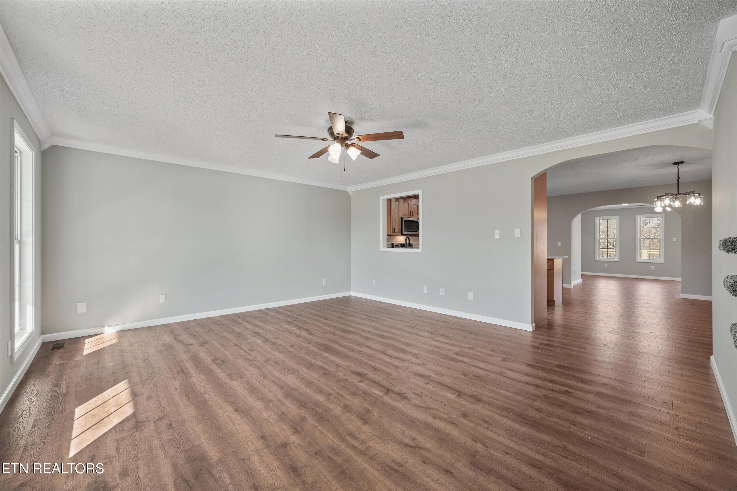252 Perkins Lane Jacksboro TN 37757