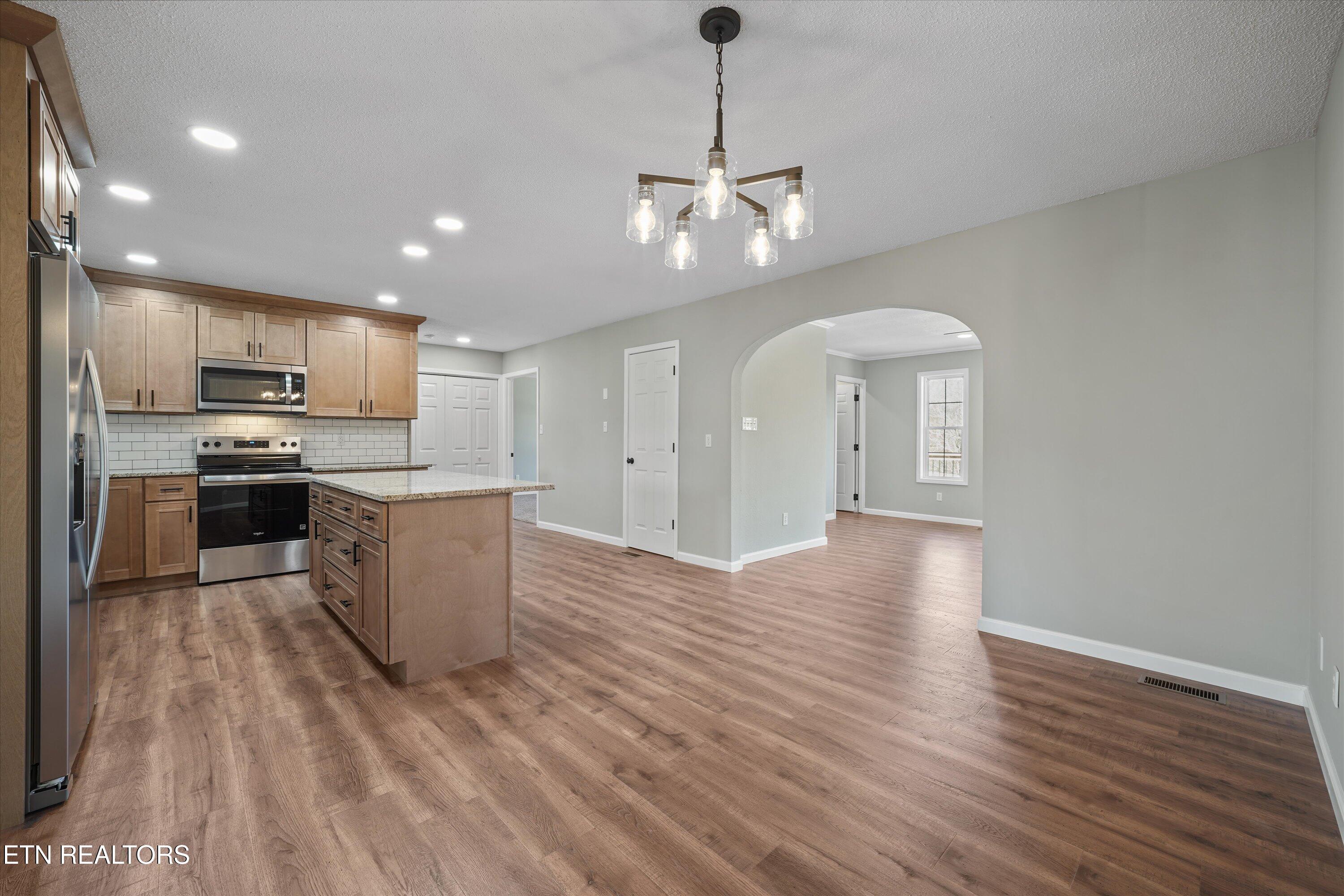 252 Perkins Lane Jacksboro TN 37757