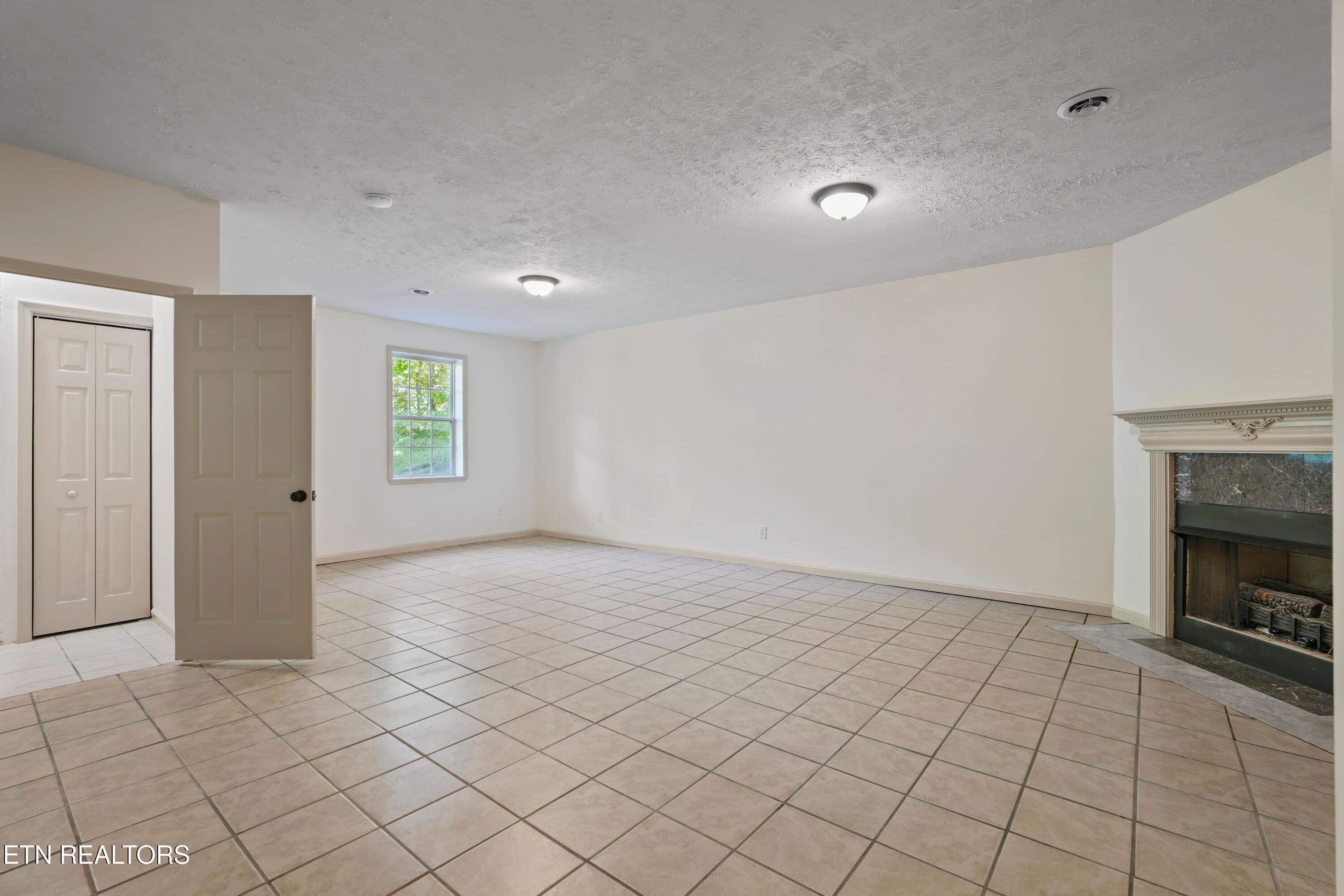 6440 Zachary Road Corryton TN 37721