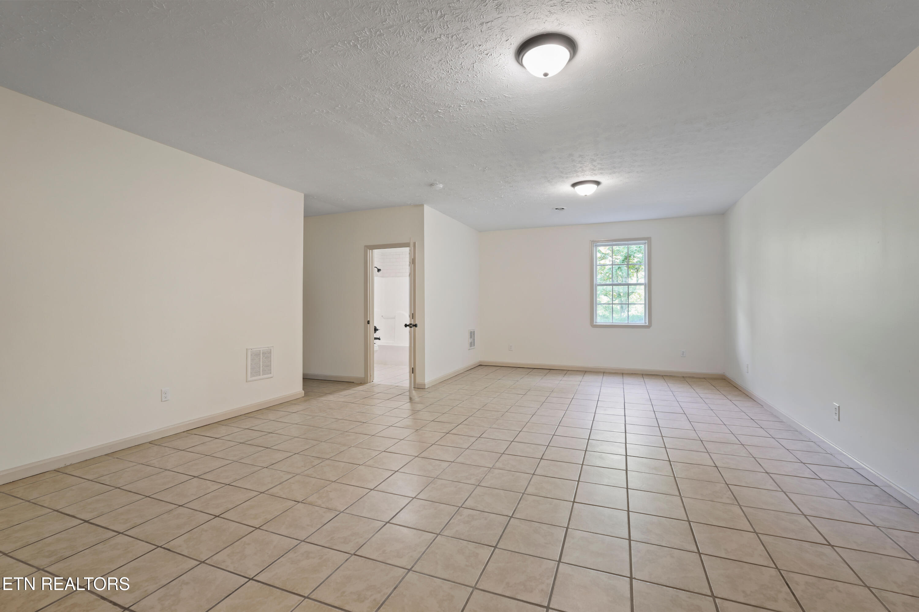 6440 Zachary Road Corryton TN 37721