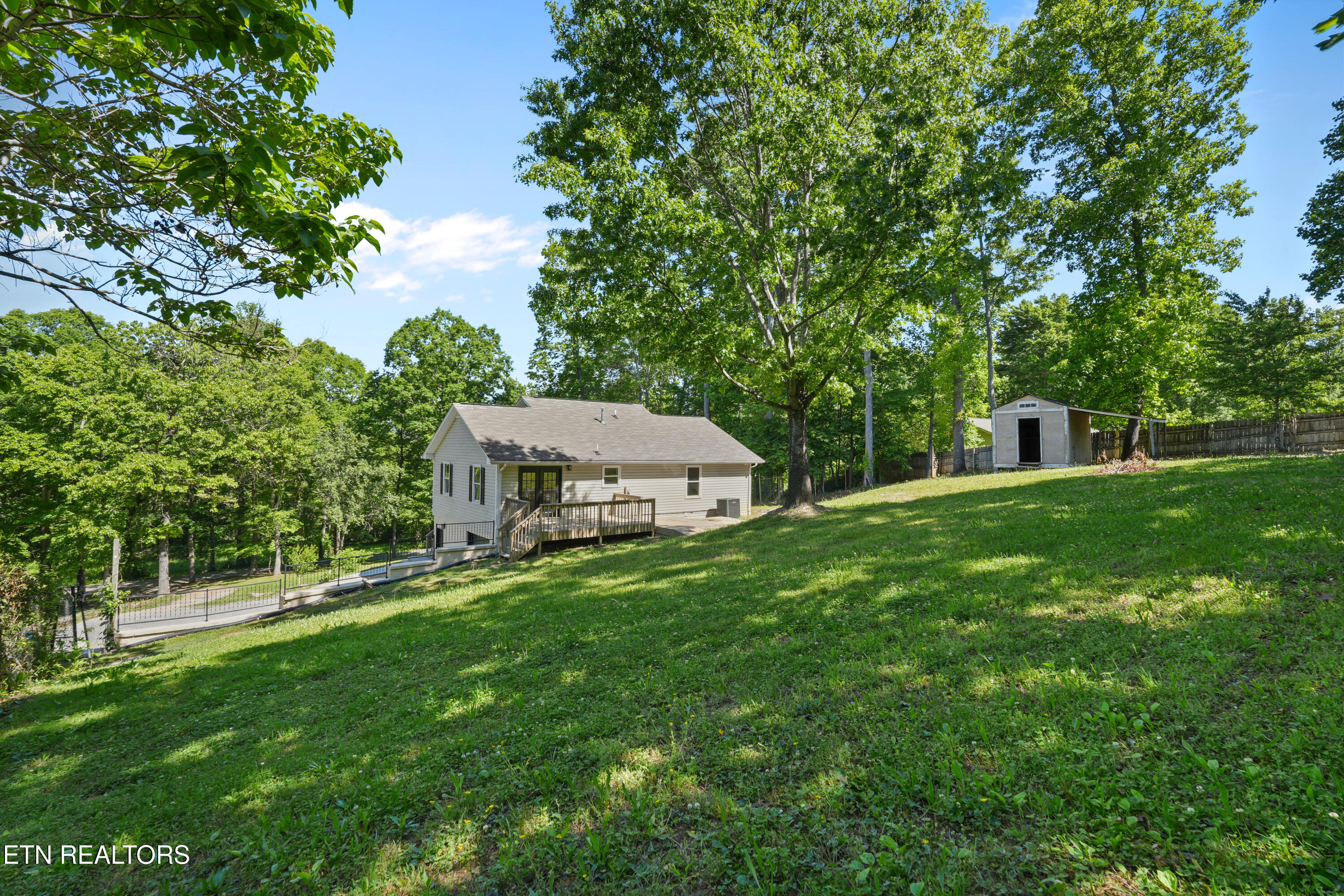 6440 Zachary Road Corryton TN 37721