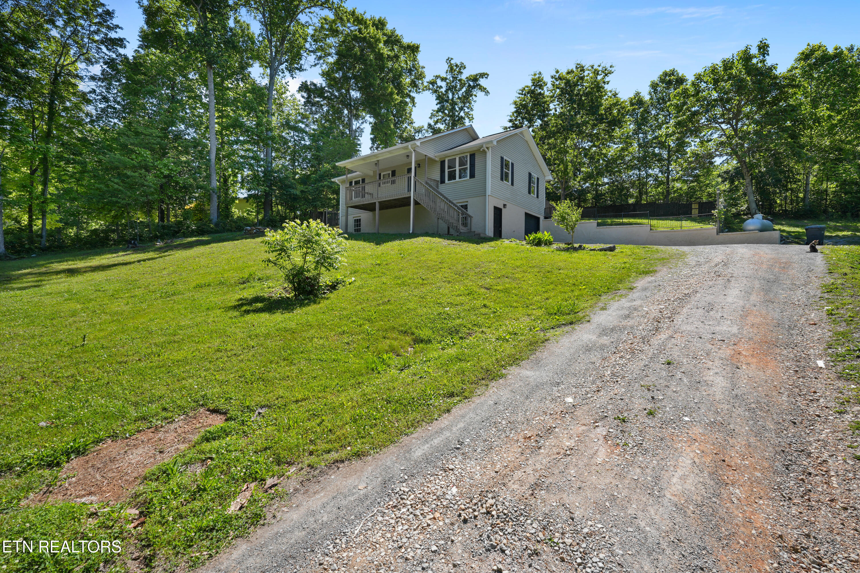 6440 Zachary Road Corryton TN 37721
