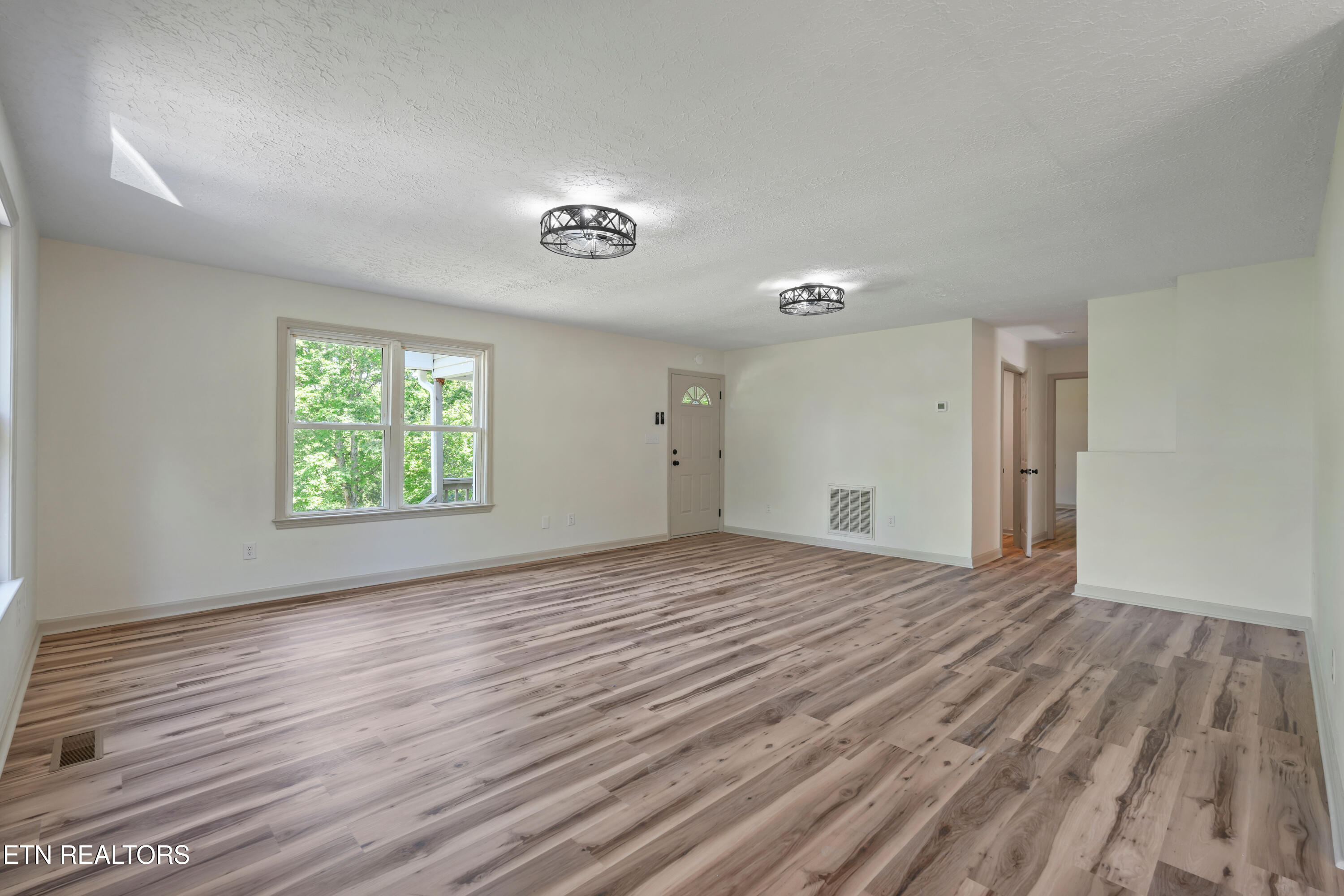 6440 Zachary Road Corryton TN 37721