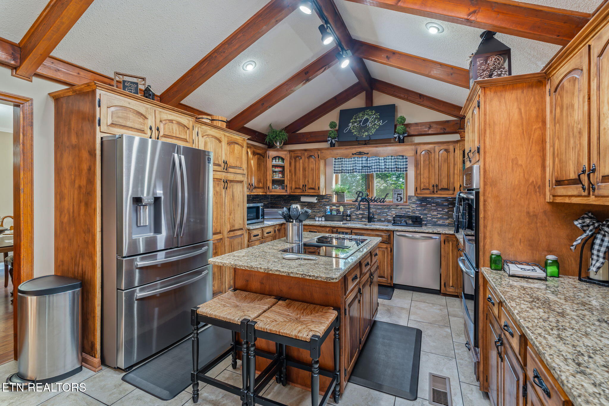 4912 W Emory Road Powell TN 37849