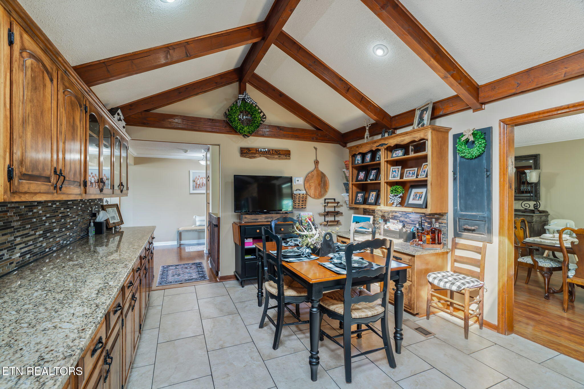 4912 W Emory Road Powell TN 37849