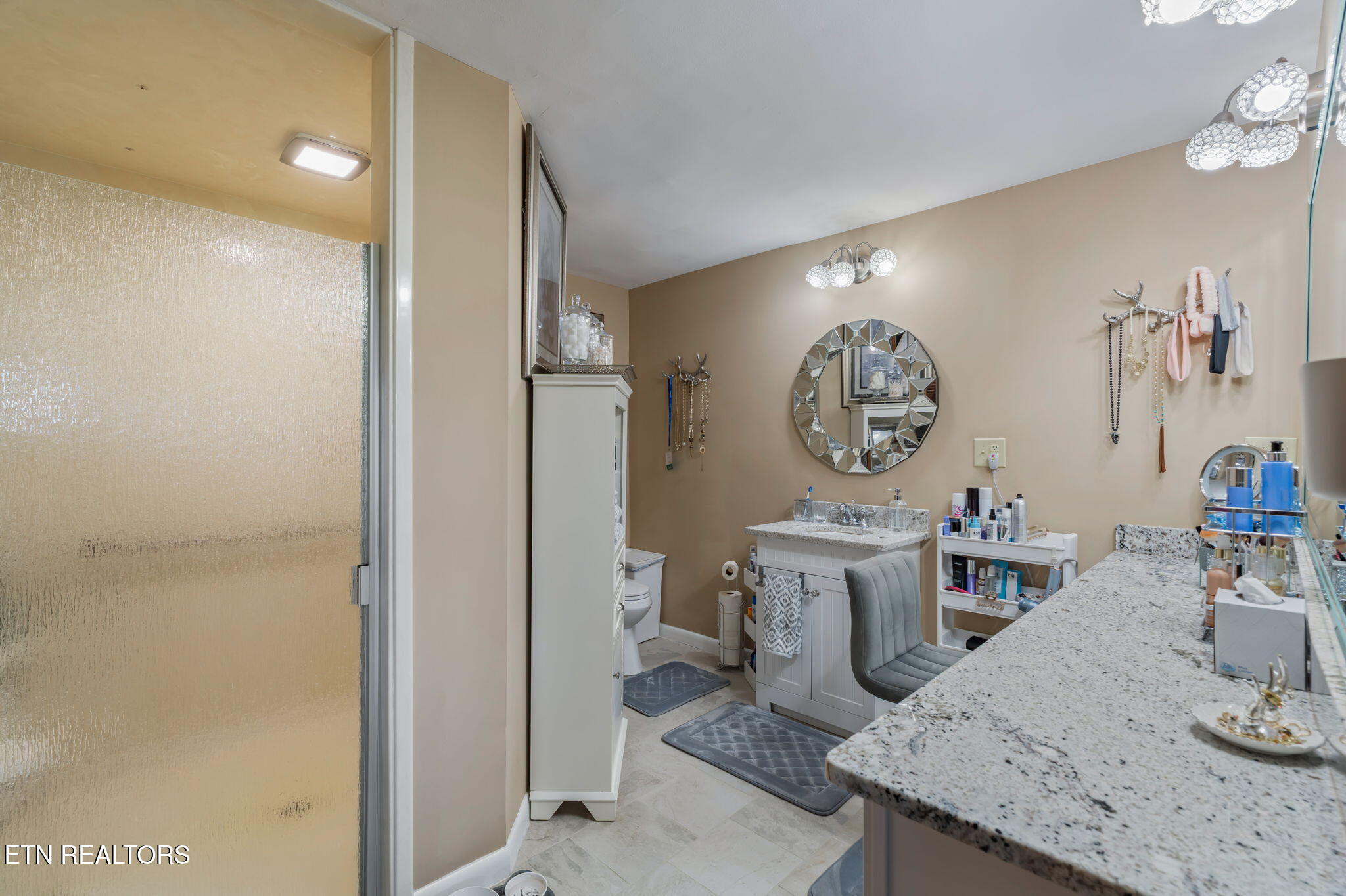 4912 W Emory Road Powell TN 37849