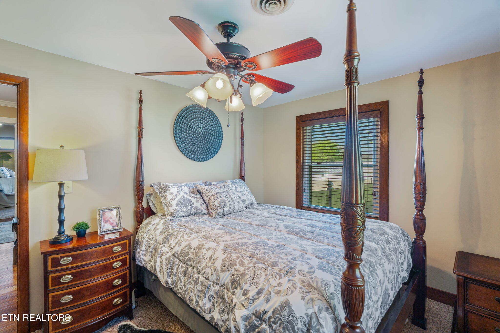 4912 W Emory Road Powell TN 37849