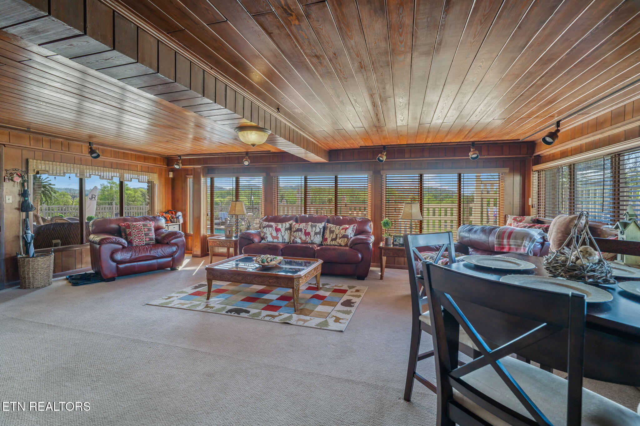 4912 W Emory Road Powell TN 37849