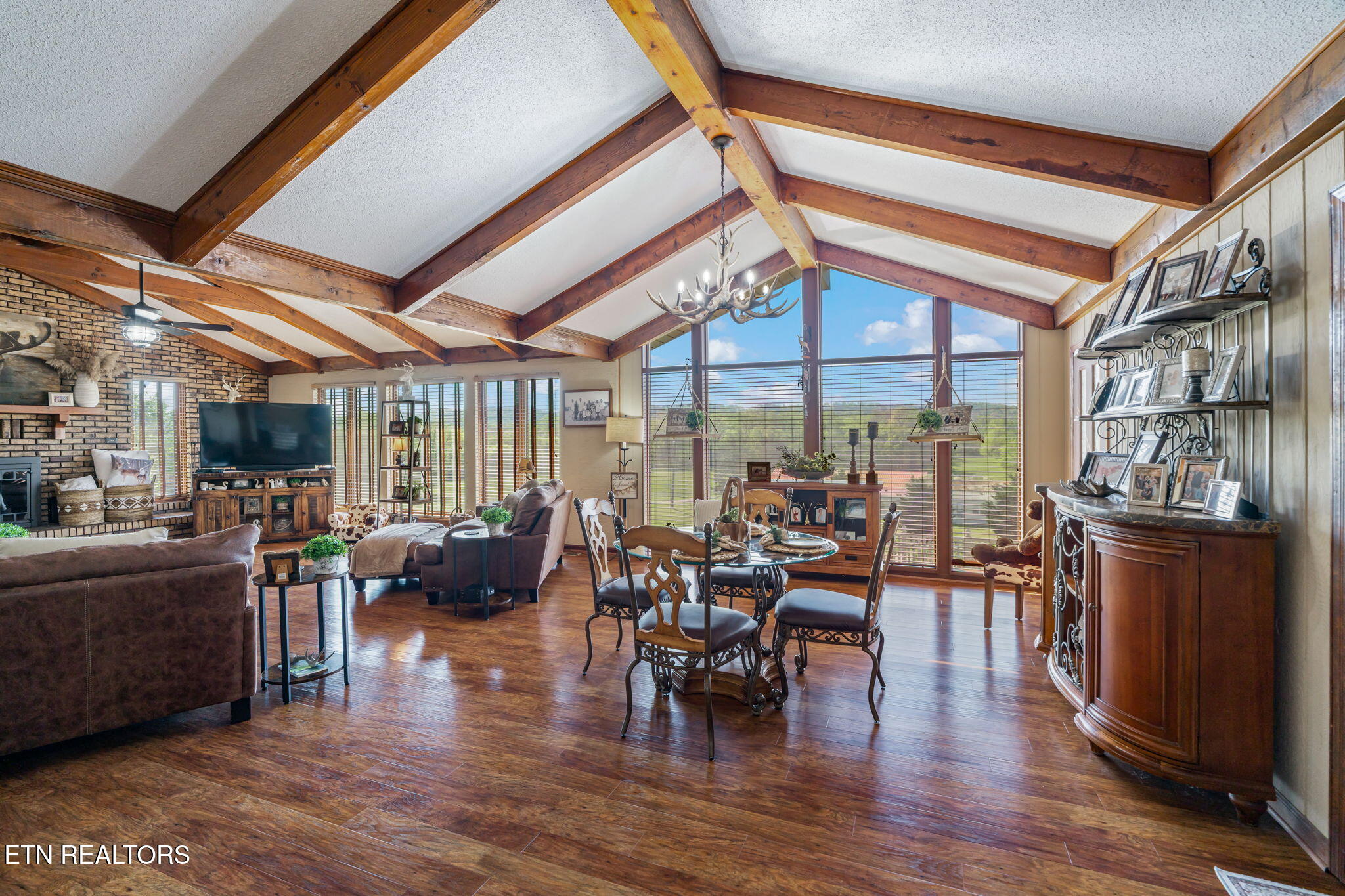 4912 W Emory Road Powell TN 37849