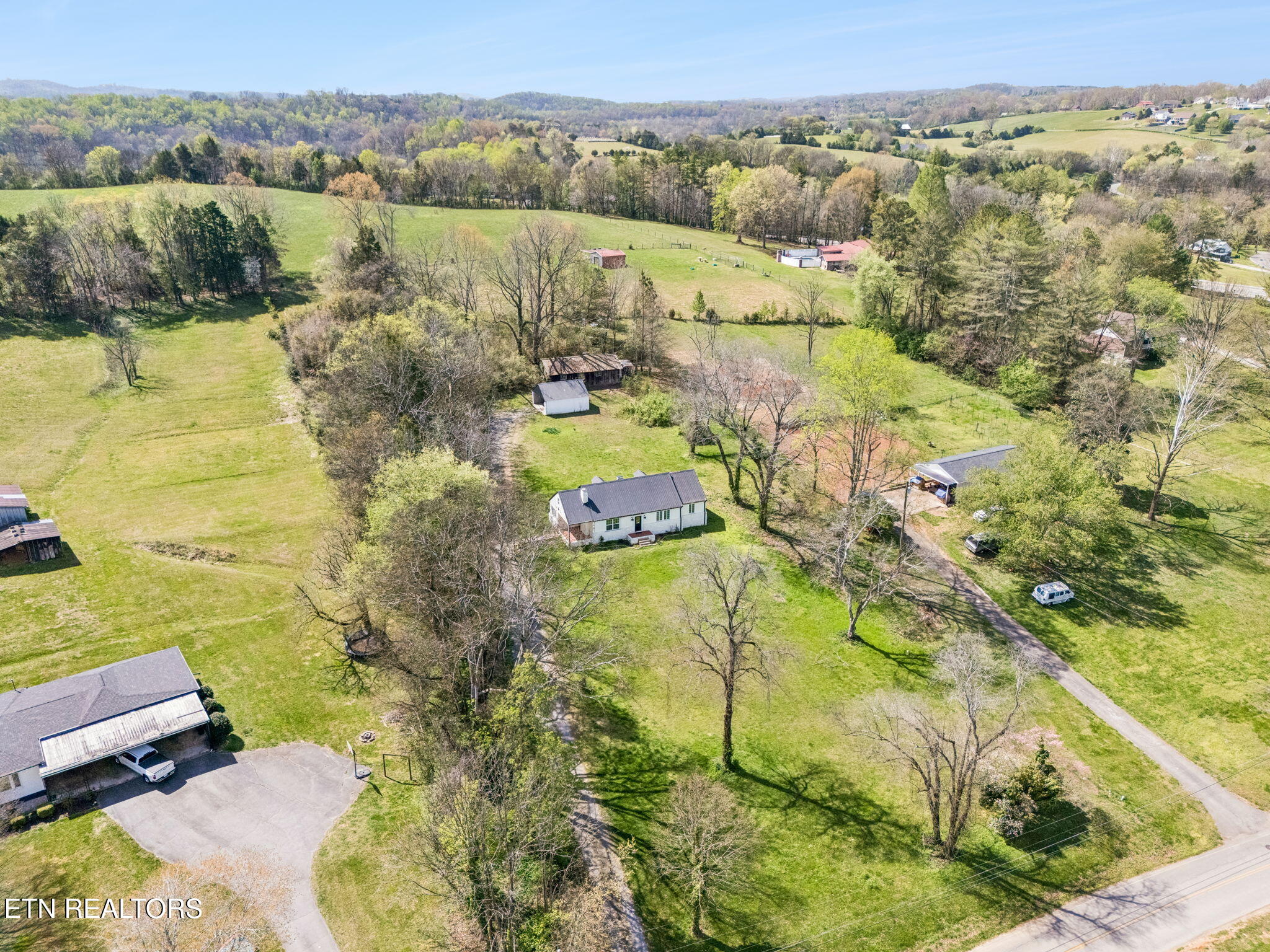 1441 Roberson Springs Road Loudon TN 37774