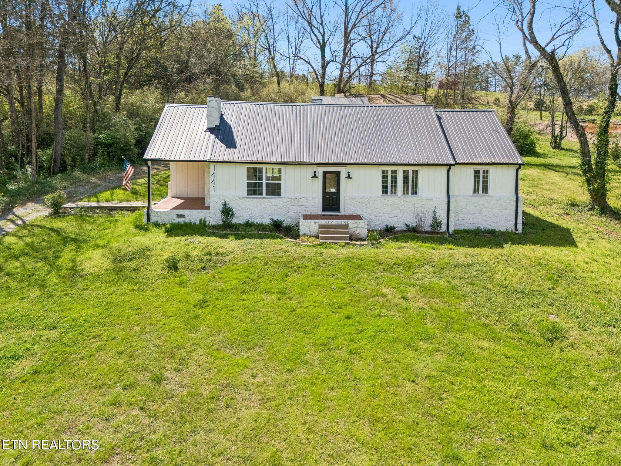 1441 Roberson Springs Road Loudon TN 37774