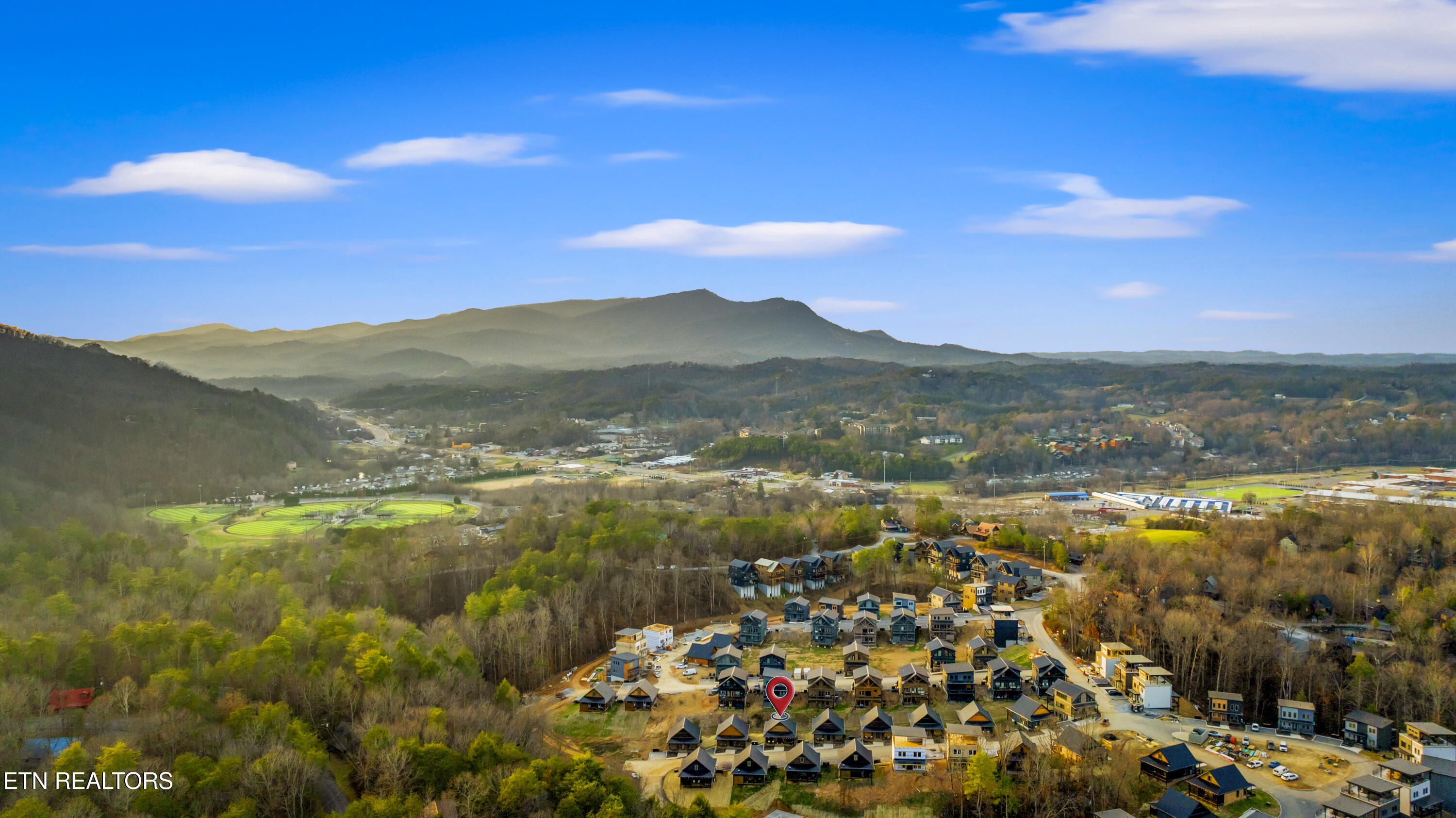 571 Warbonnet Way Pigeon Forge TN 37863