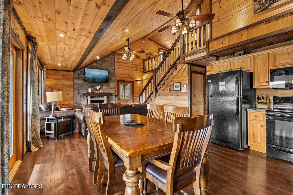1625 Bear Claw Way Sevierville TN 37862