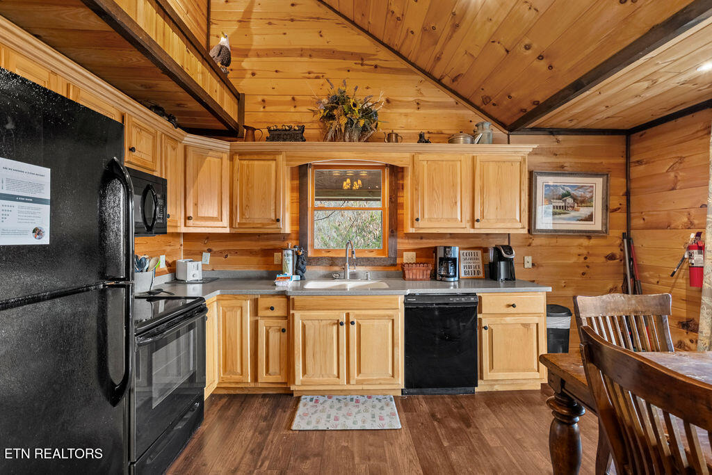 1625 Bear Claw Way Sevierville TN 37862
