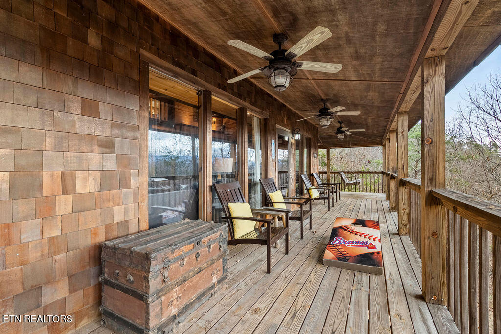 1625 Bear Claw Way Sevierville TN 37862