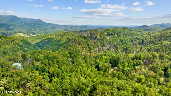 3127 Emerald Springs Loop Sevierville TN 37862