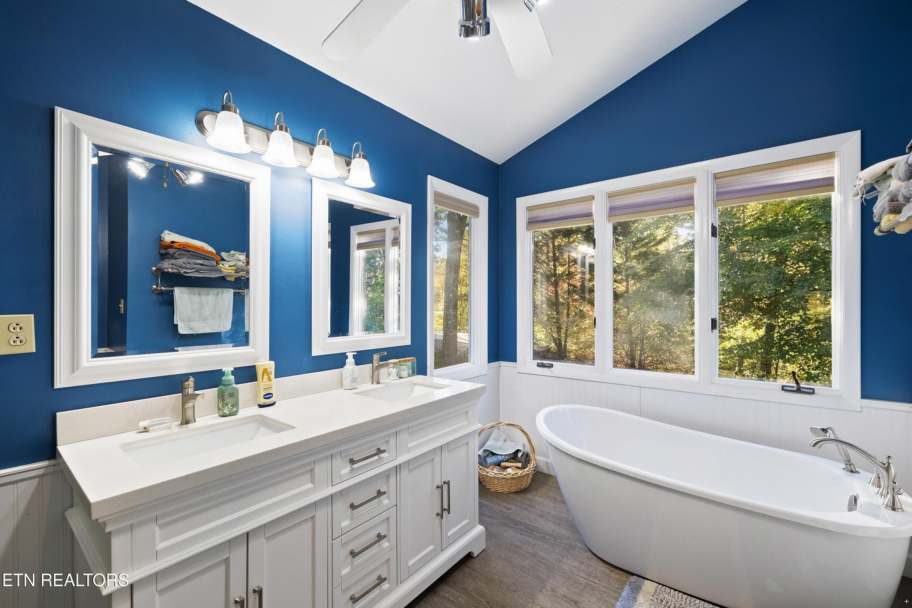 236 Norris Shores Lane Sharps Chapel TN 37866