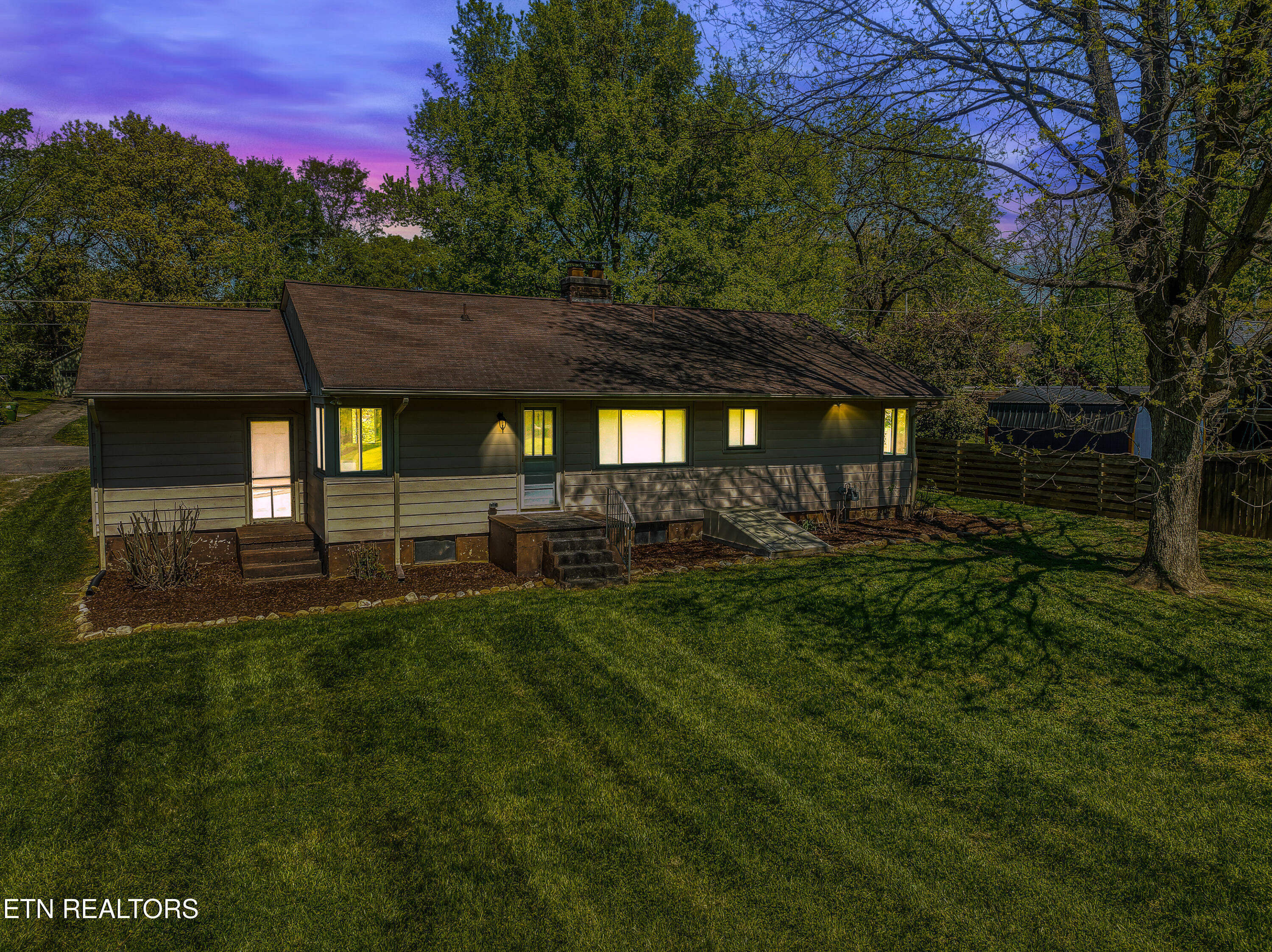421 Santeetlah Street Maryville TN 37801