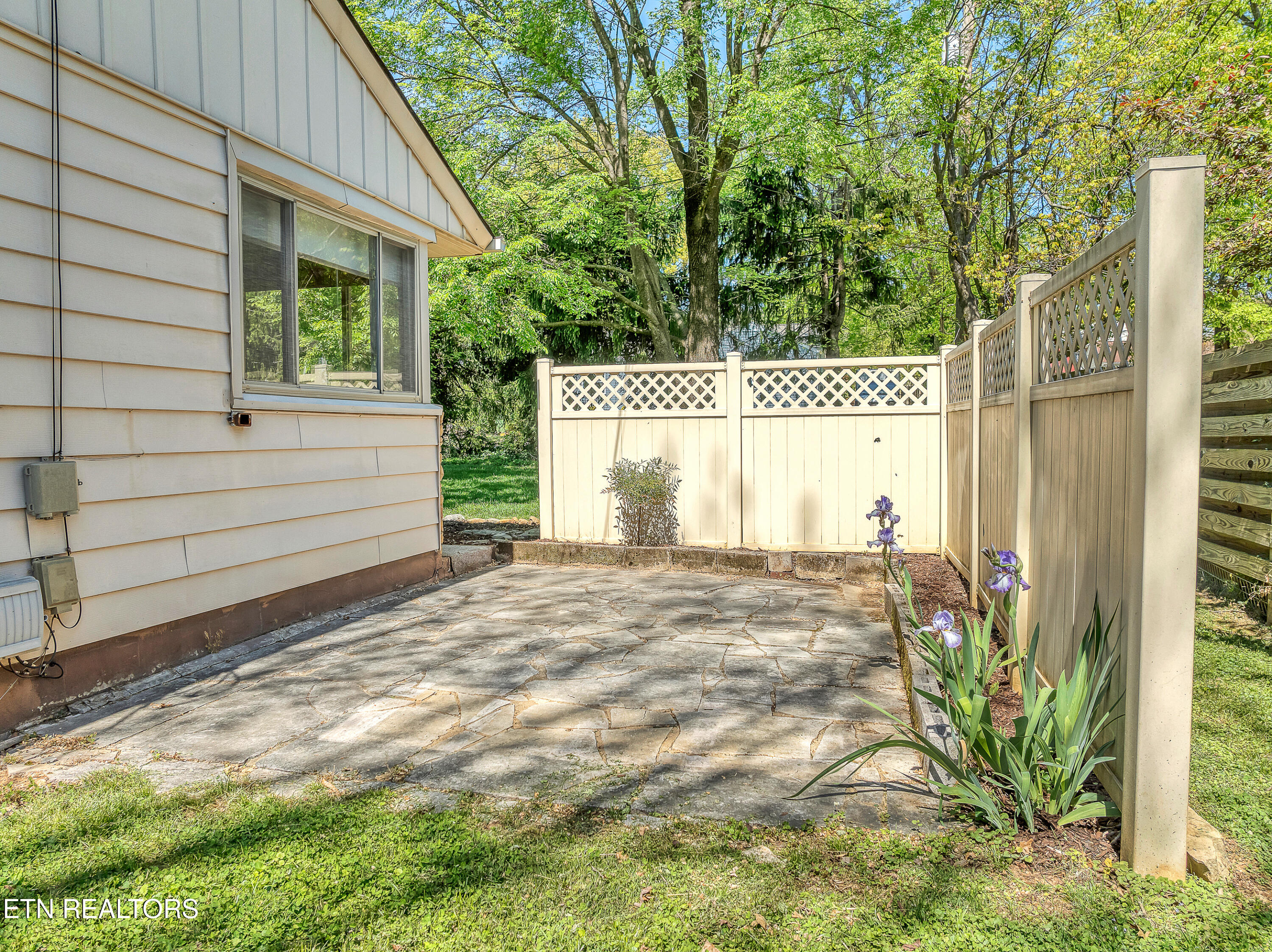 421 Santeetlah Street Maryville TN 37801