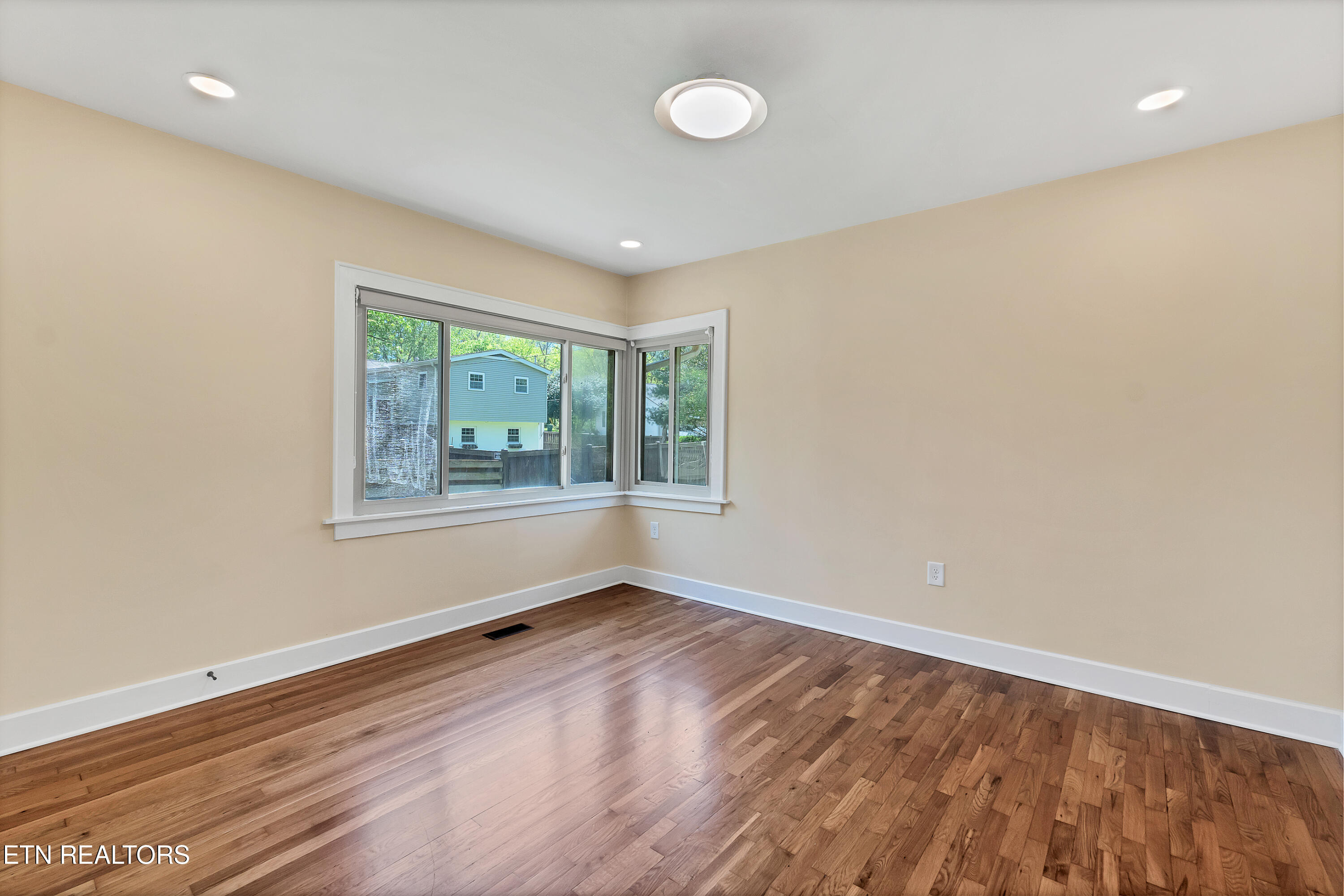 421 Santeetlah Street Maryville TN 37801