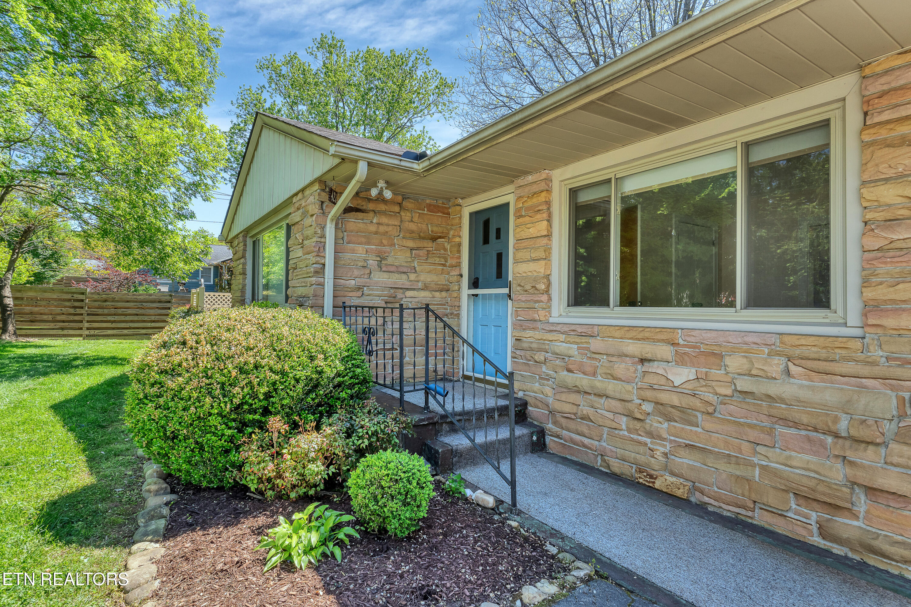 421 Santeetlah Street Maryville TN 37801
