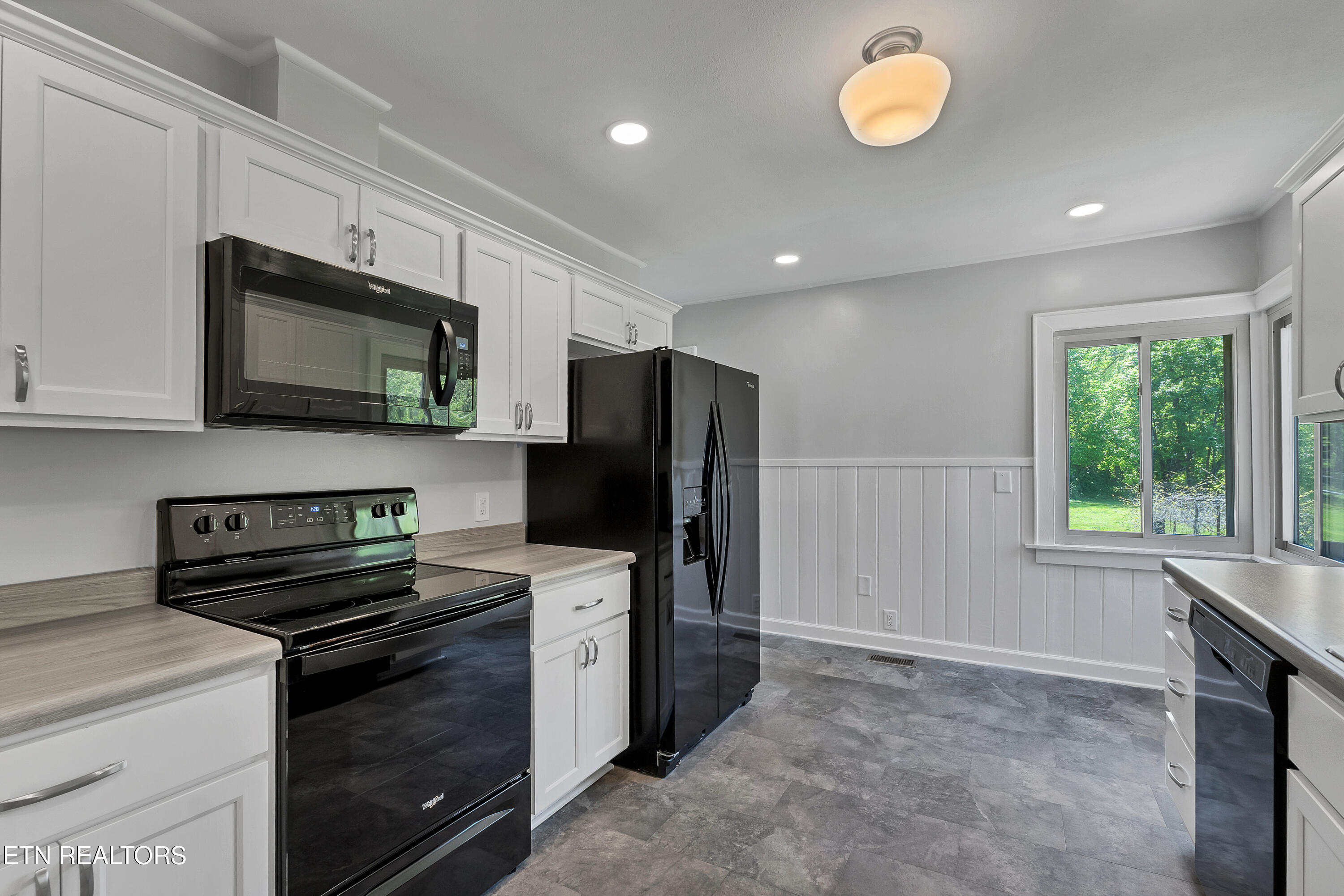 421 Santeetlah Street Maryville TN 37801