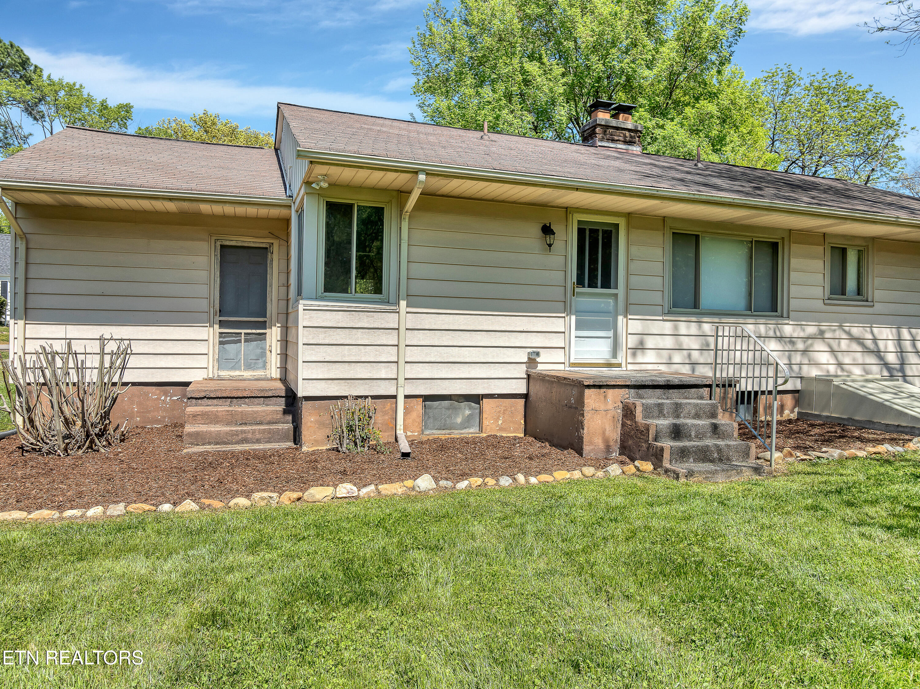 421 Santeetlah Street Maryville TN 37801