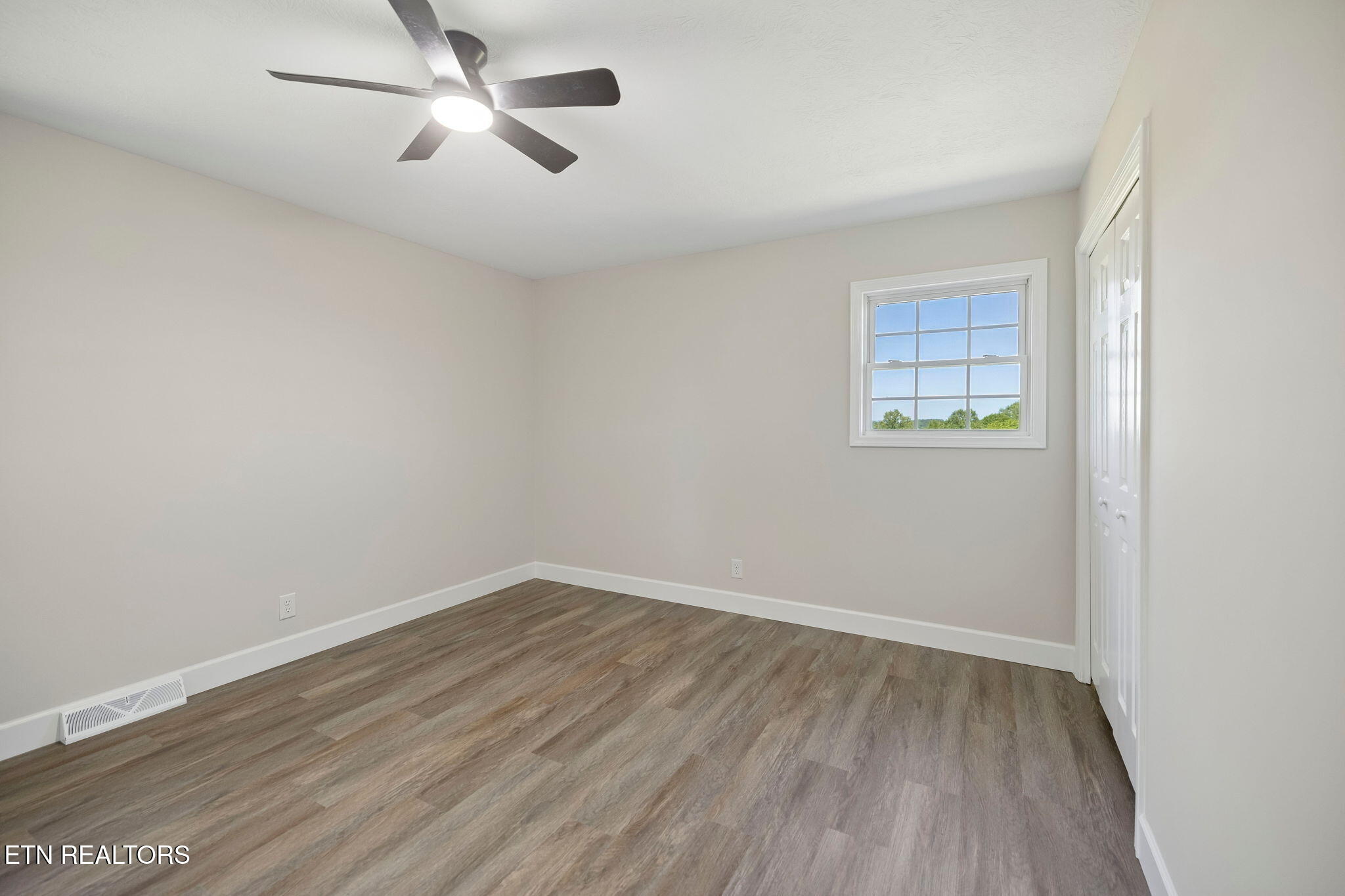 2245 Pinecrest Road Jacksboro TN 37757