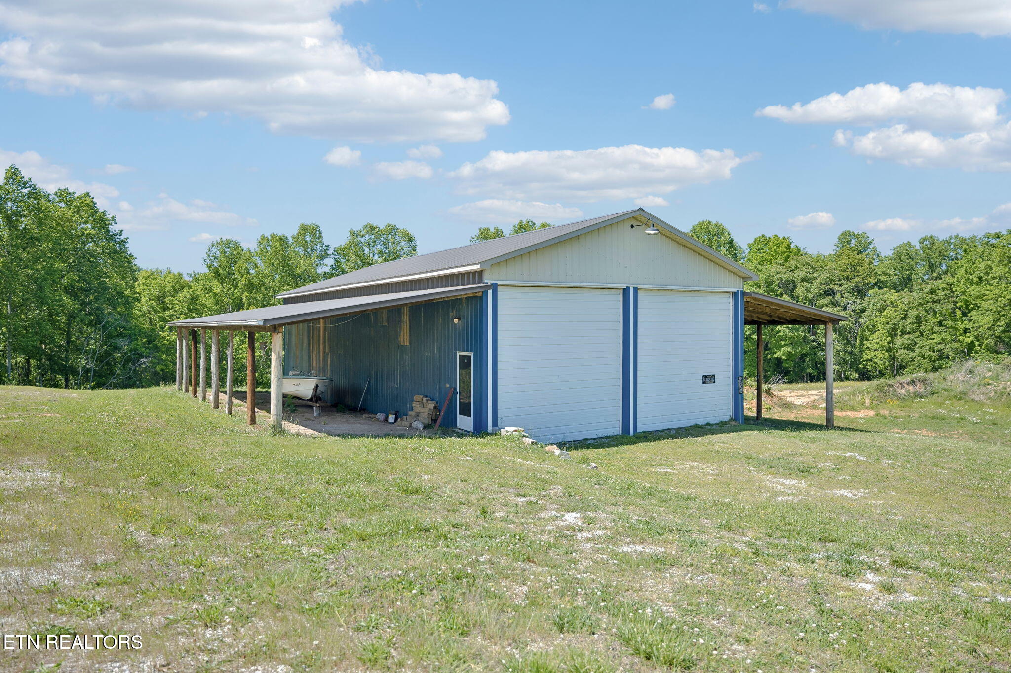 2245 Pinecrest Road Jacksboro TN 37757