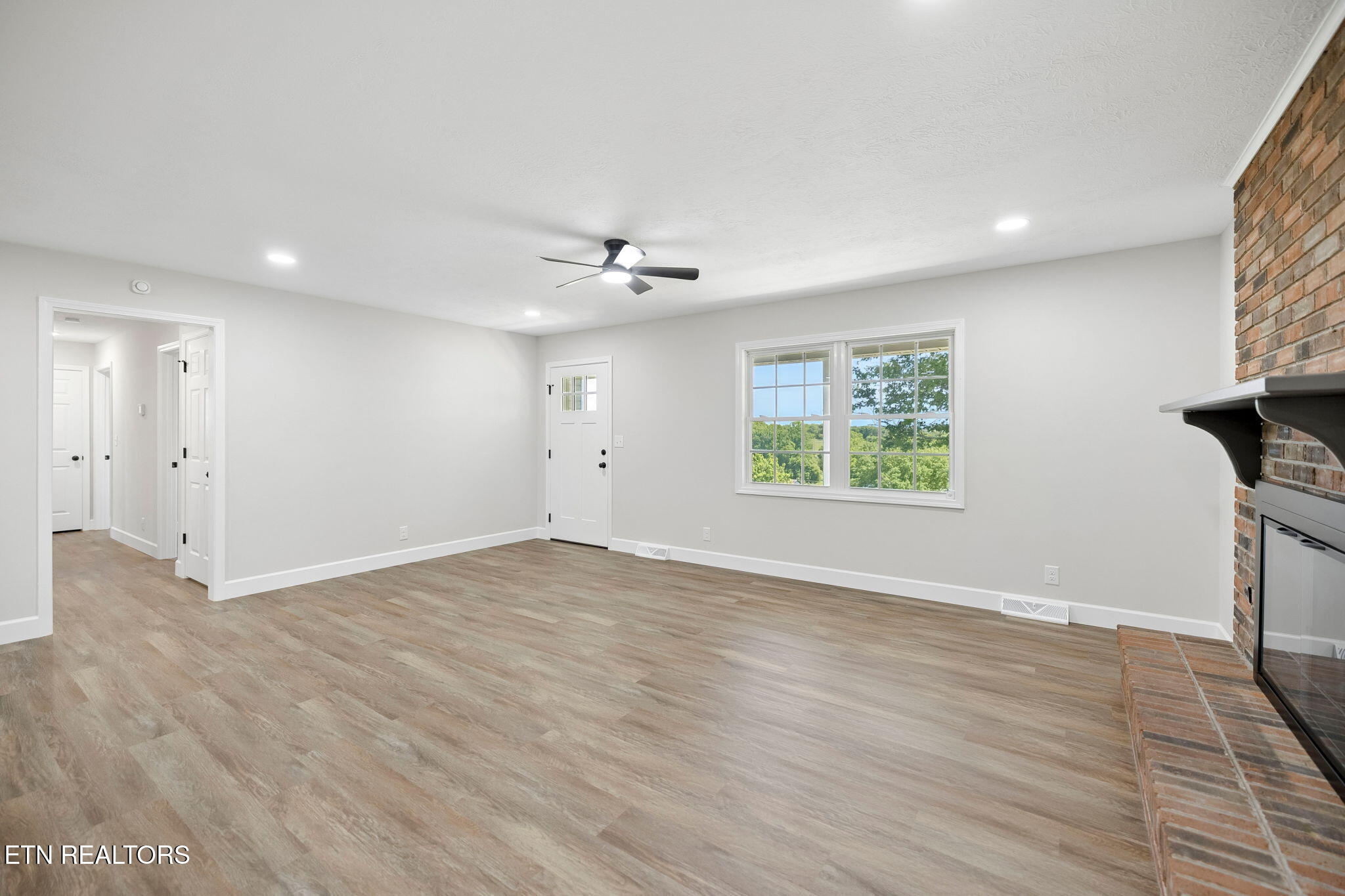 2245 Pinecrest Road Jacksboro TN 37757
