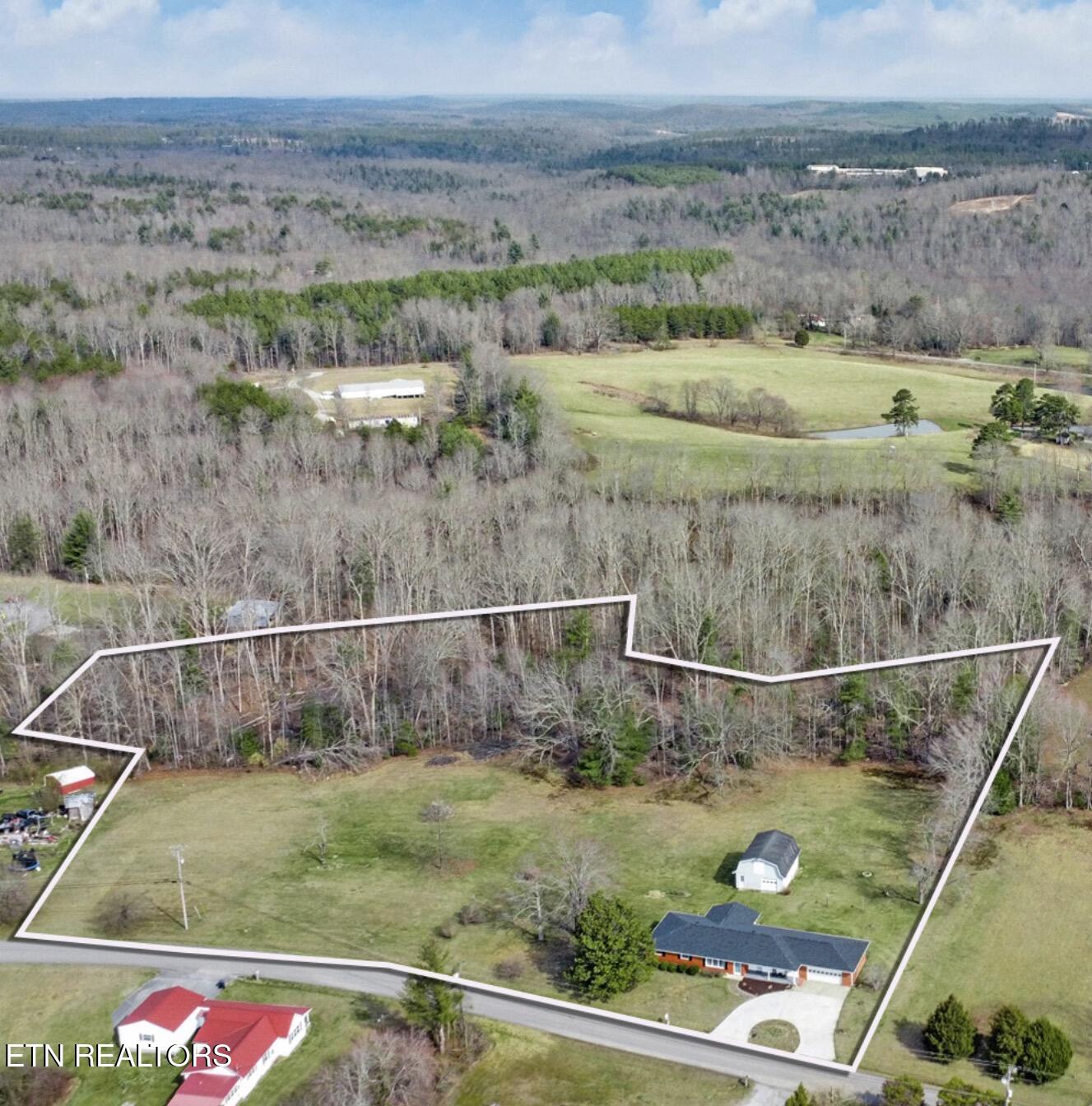 270 Hugh Jones Road Sunbright TN 37872