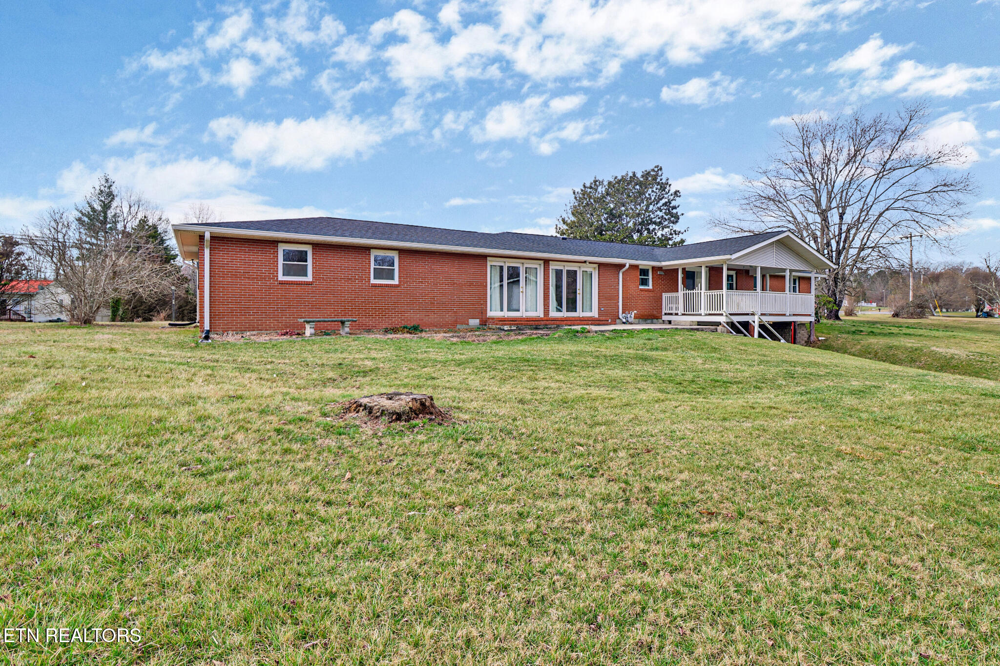 270 Hugh Jones Road Sunbright TN 37872