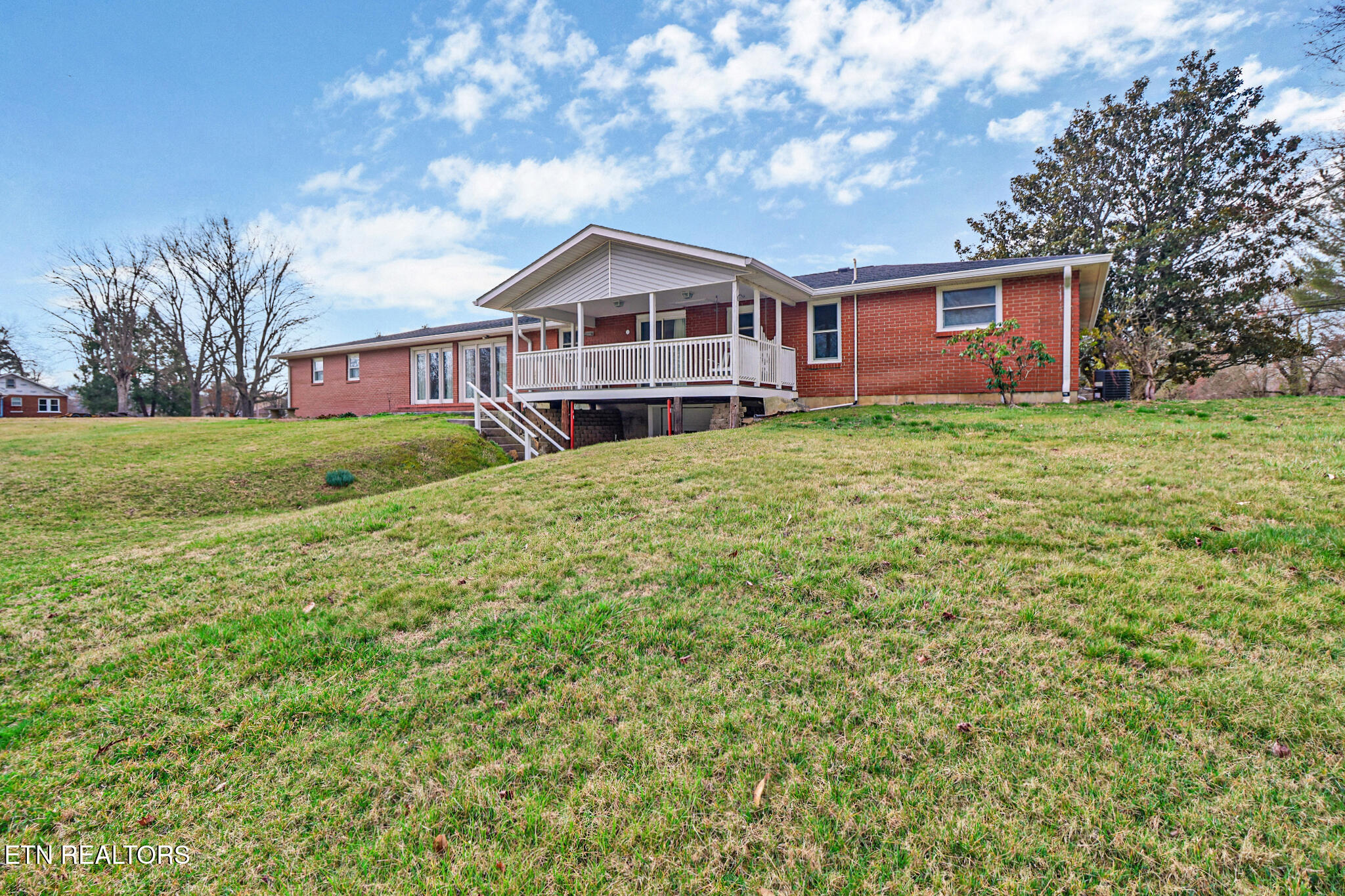 270 Hugh Jones Road Sunbright TN 37872